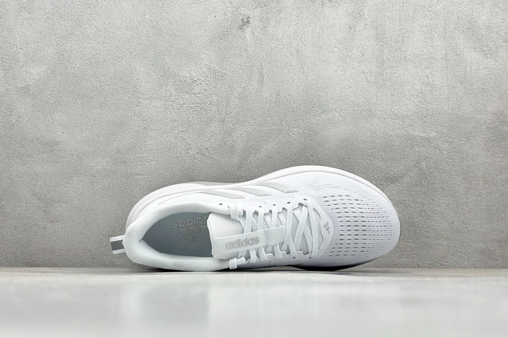 AD EQ/RUNNING SHOES 防滑耐磨厚底增高老爹鞋 随心畅跑舒适跑步运动鞋 GZ5826