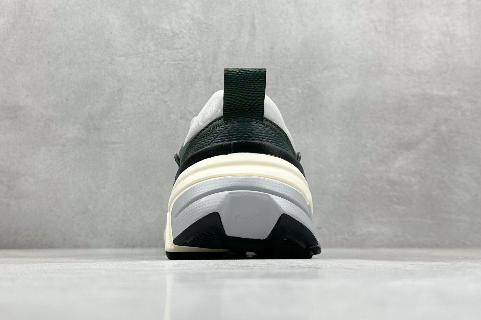 DS版Nike V2K Run 减震防滑复古低帮跑步鞋 HJ4497-300