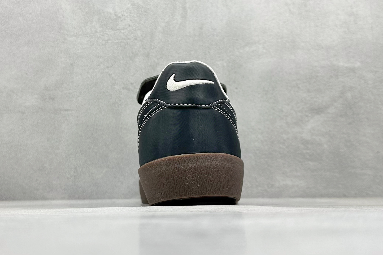 FS版 Nk Killsh II Leather 低帮休闲板鞋 HQ3489-010