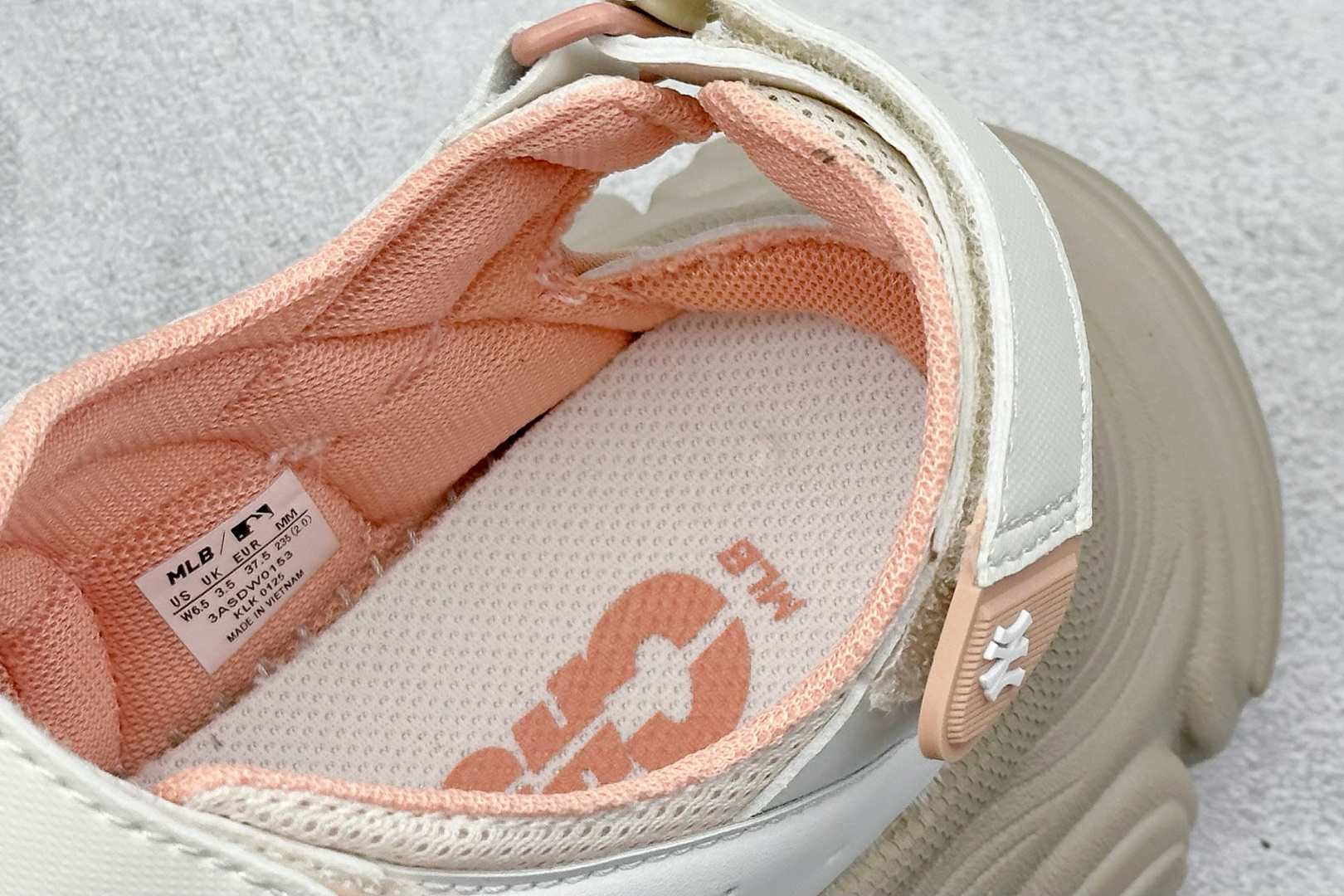 NY版MLB ACE RUNNER MARY JANE 厚底老爹风魔术贴休闲运动慢跑凉鞋 3ASDW0153