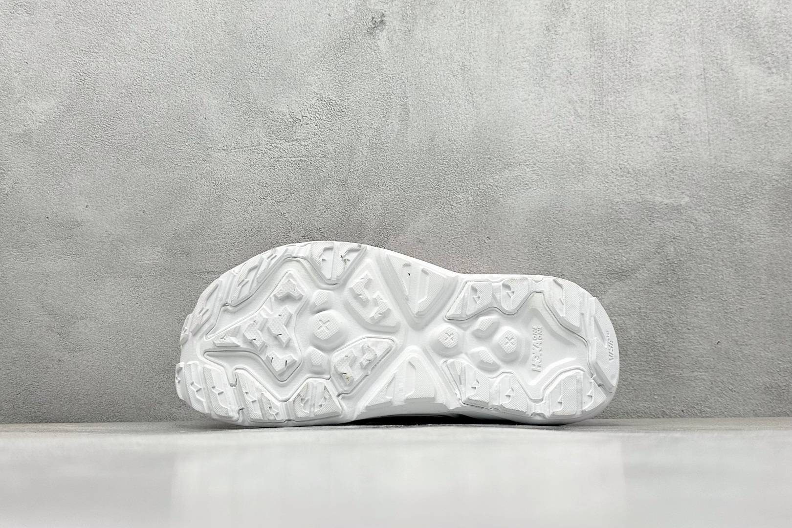 160 Hoka One One Hopara 霍帕拉休闲户外涉水溯溪凉鞋 1123112-WHWH-Chinese UA Cheap High Quatity Brand Clothes Bags handbags Sneakers wholesale wholesaler seller from China Factory suppliers Fashion Clothing Shoes best Quality Beautiful Price 160 Hoka One One Hopara 霍帕拉休闲户外涉水溯溪凉鞋 1123112-WHWH