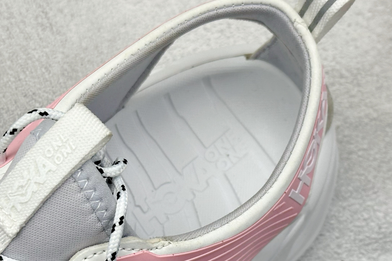 160 Hoka One One Hopara 霍帕拉休闲户外涉水溯溪凉鞋 1123112-WHWH-Chinese UA Cheap High Quatity Brand Clothes Bags handbags Sneakers wholesale wholesaler seller from China Factory suppliers Fashion Clothing Shoes best Quality Beautiful Price 160 Hoka One One Hopara 霍帕拉休闲户外涉水溯溪凉鞋 1123112-WHWH