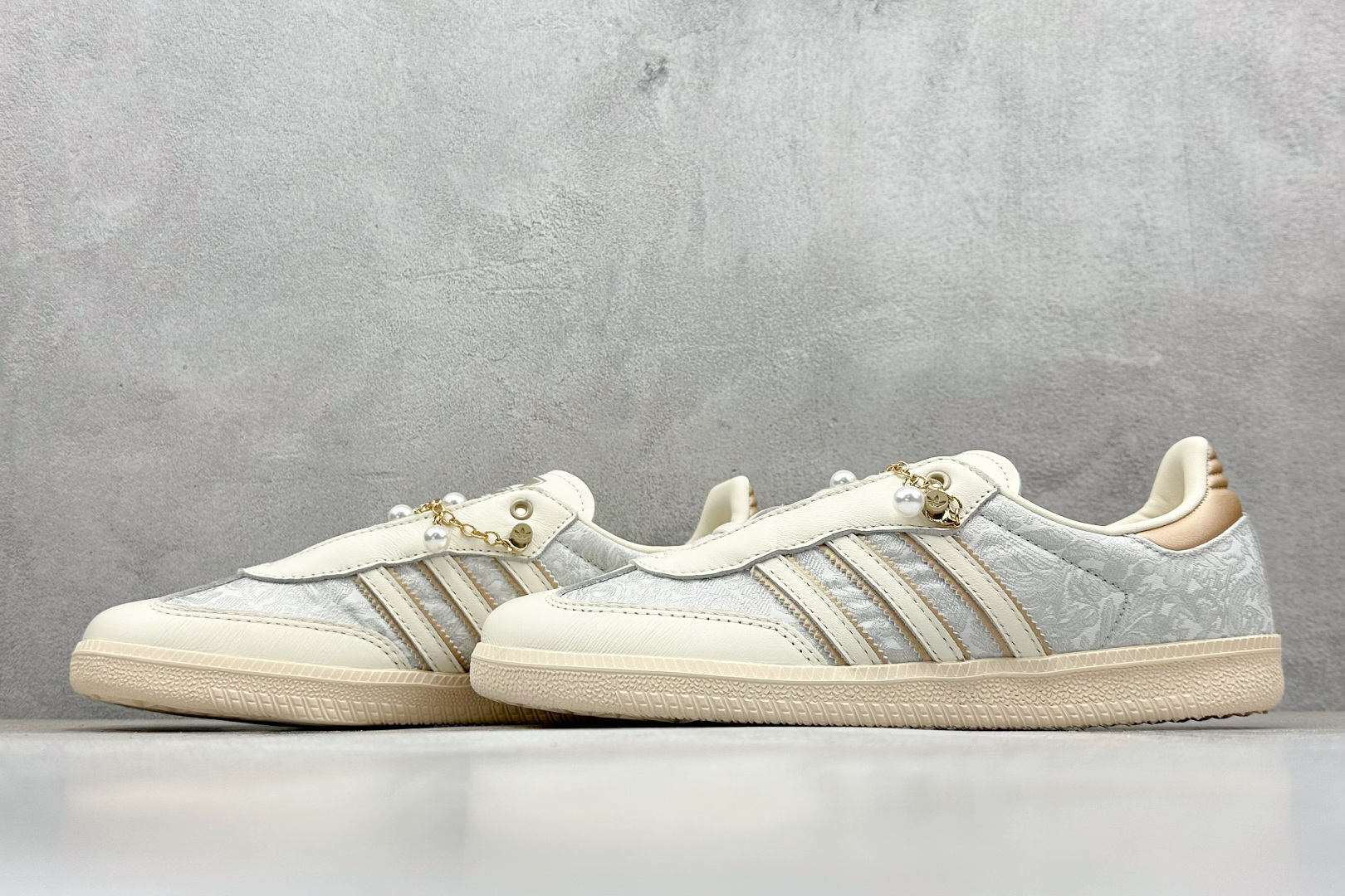 RS版AD Original Samba 复古经典轻便板鞋 JQ2616