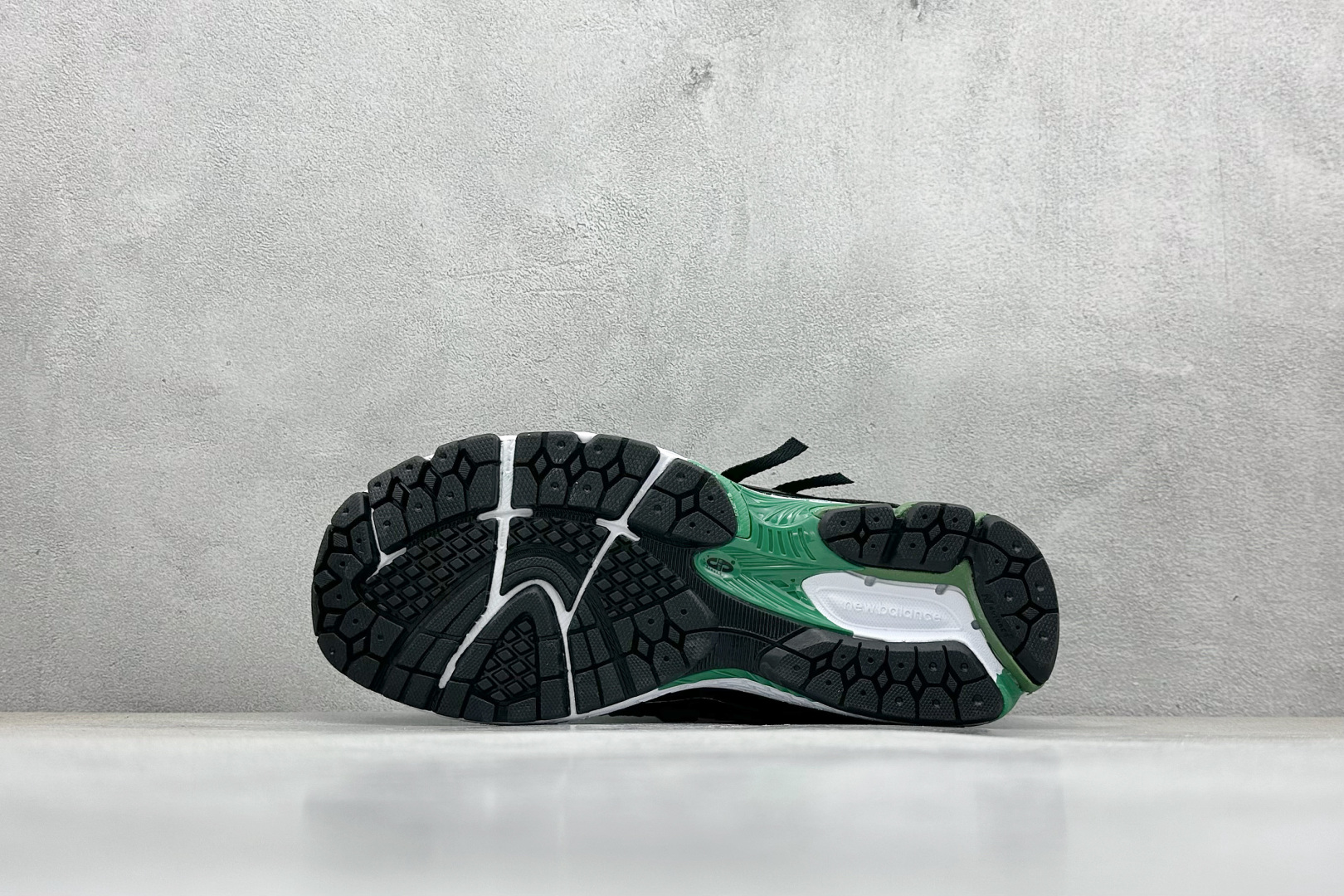 New Balance M1906系列复古单品宝藏老爹鞋款 U1906AK