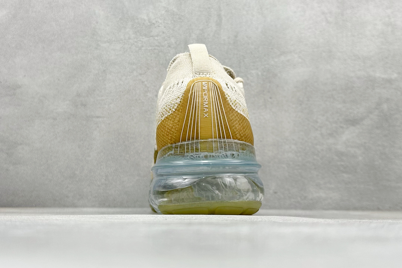 Nike Air Vapormax2023 全掌长气垫 缓震跑步鞋 DV1678-100-莆田鞋,莆田鞋货源,高仿鞋,高仿鞋货源,安福档口,莆田高仿鞋,莆田鞋批发,高仿鞋批发,莆田高仿运动鞋,高仿运动鞋,莆田运动鞋 Nike Air Vapormax2023 全掌长气垫 缓震跑步鞋 DV1678-100