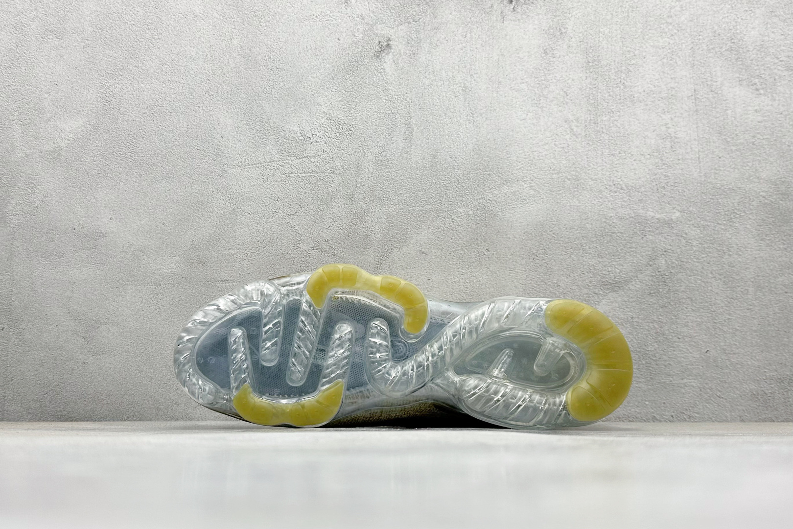 Nike Air Vapormax2023 全掌长气垫 缓震跑步鞋 DV1678-100-莆田鞋,莆田鞋货源,高仿鞋,高仿鞋货源,安福档口,莆田高仿鞋,莆田鞋批发,高仿鞋批发,莆田高仿运动鞋,高仿运动鞋,莆田运动鞋 Nike Air Vapormax2023 全掌长气垫 缓震跑步鞋 DV1678-100