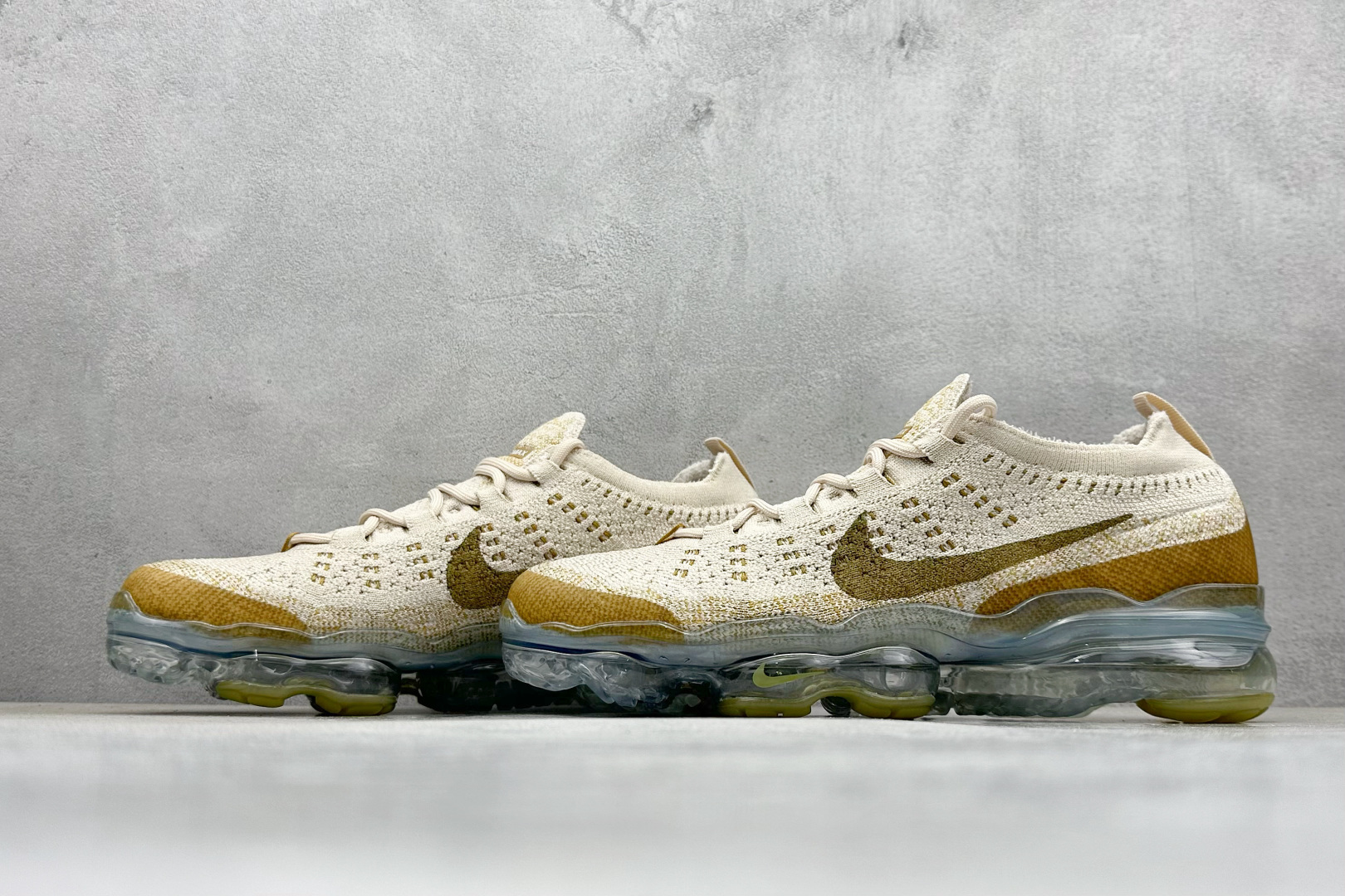 Nike Air Vapormax2023 全掌长气垫 缓震跑步鞋 DV1678-100-莆田鞋,莆田鞋货源,高仿鞋,高仿鞋货源,安福档口,莆田高仿鞋,莆田鞋批发,高仿鞋批发,莆田高仿运动鞋,高仿运动鞋,莆田运动鞋 Nike Air Vapormax2023 全掌长气垫 缓震跑步鞋 DV1678-100