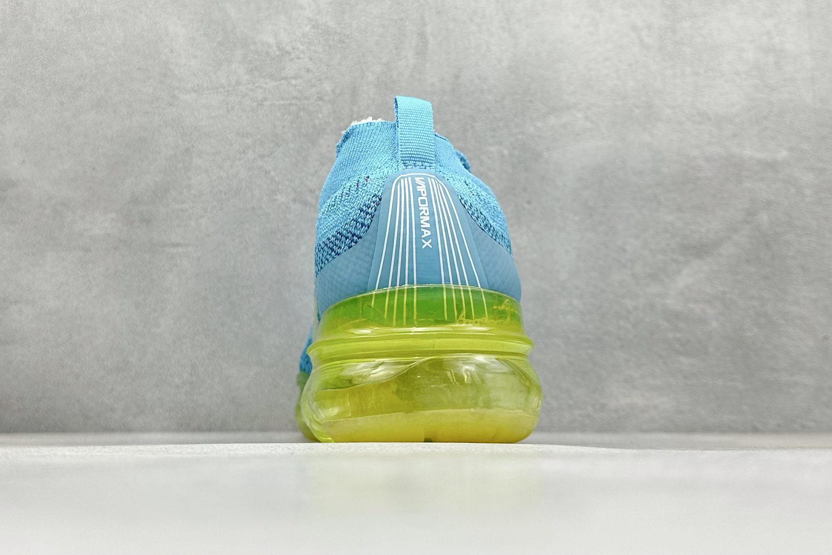 Nike Air Vapormax2023 全掌长气垫 缓震跑步鞋 DV1678-400