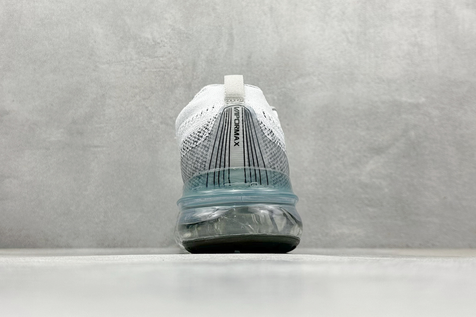 Nike Air Vapormax2023 全掌长气垫 缓震跑步鞋 DV1678-004