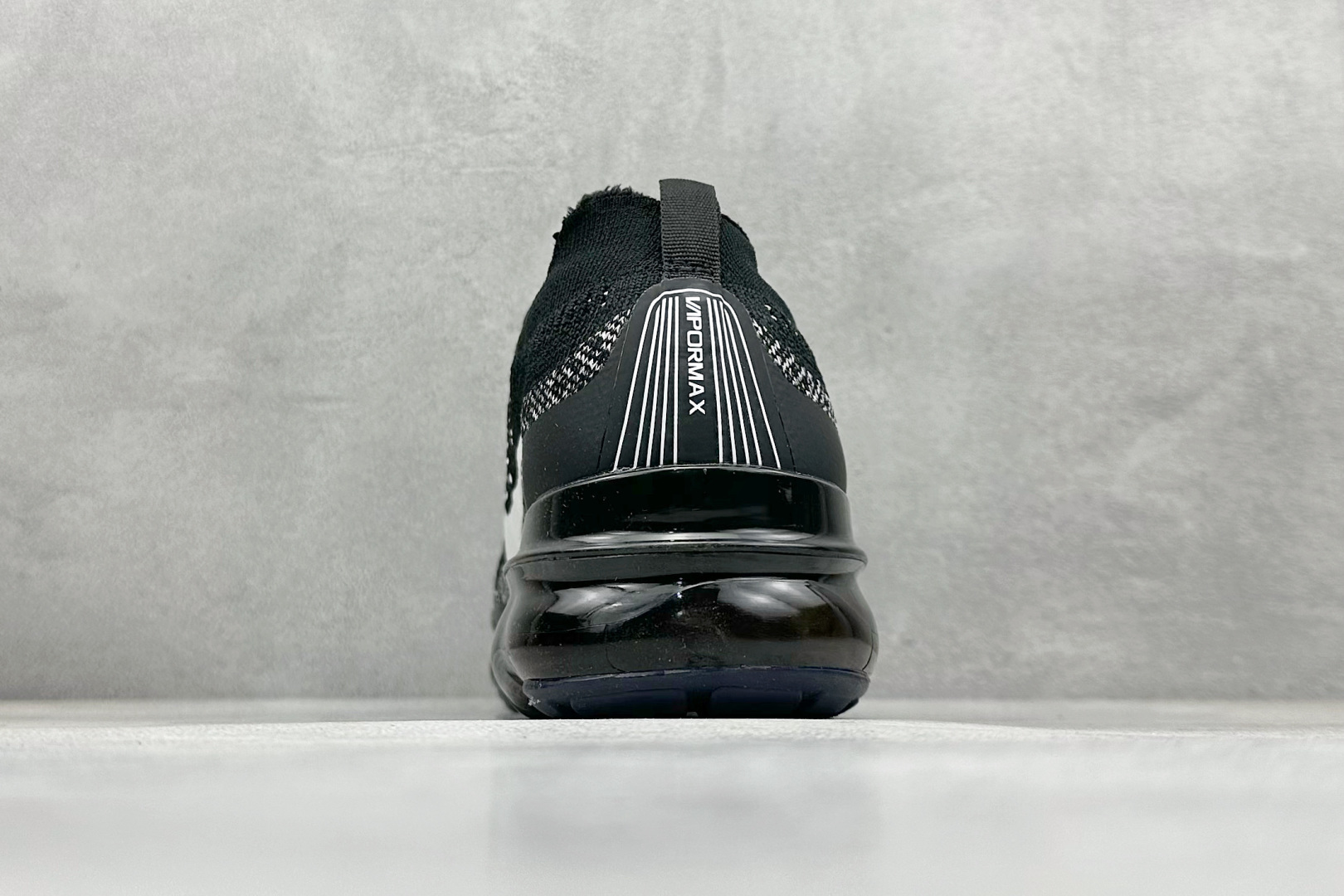 Nike Air Vapormax2023 全掌长气垫 缓震跑步鞋 DV1678-001