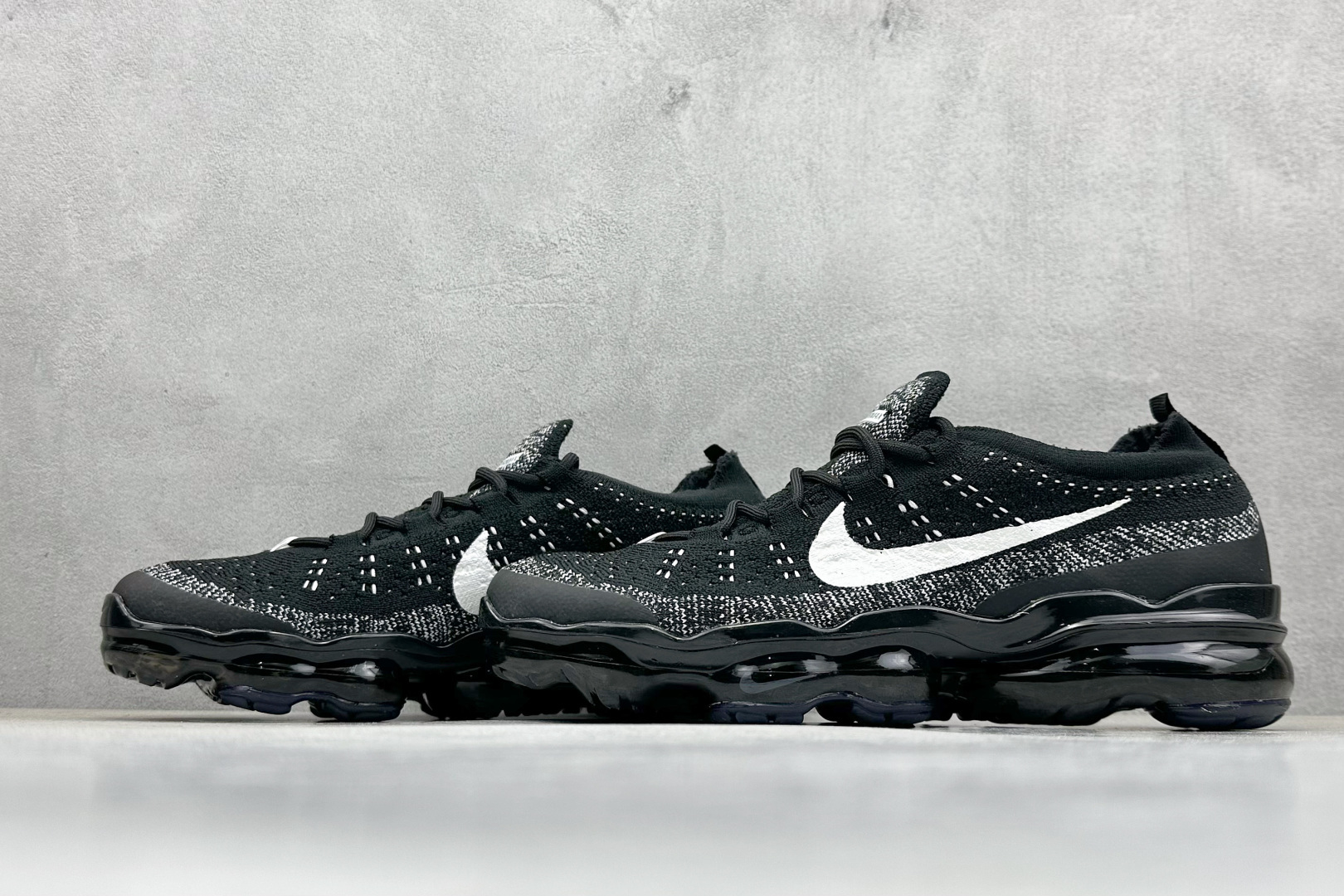 Nike Air Vapormax2023 全掌长气垫 缓震跑步鞋 DV1678-001