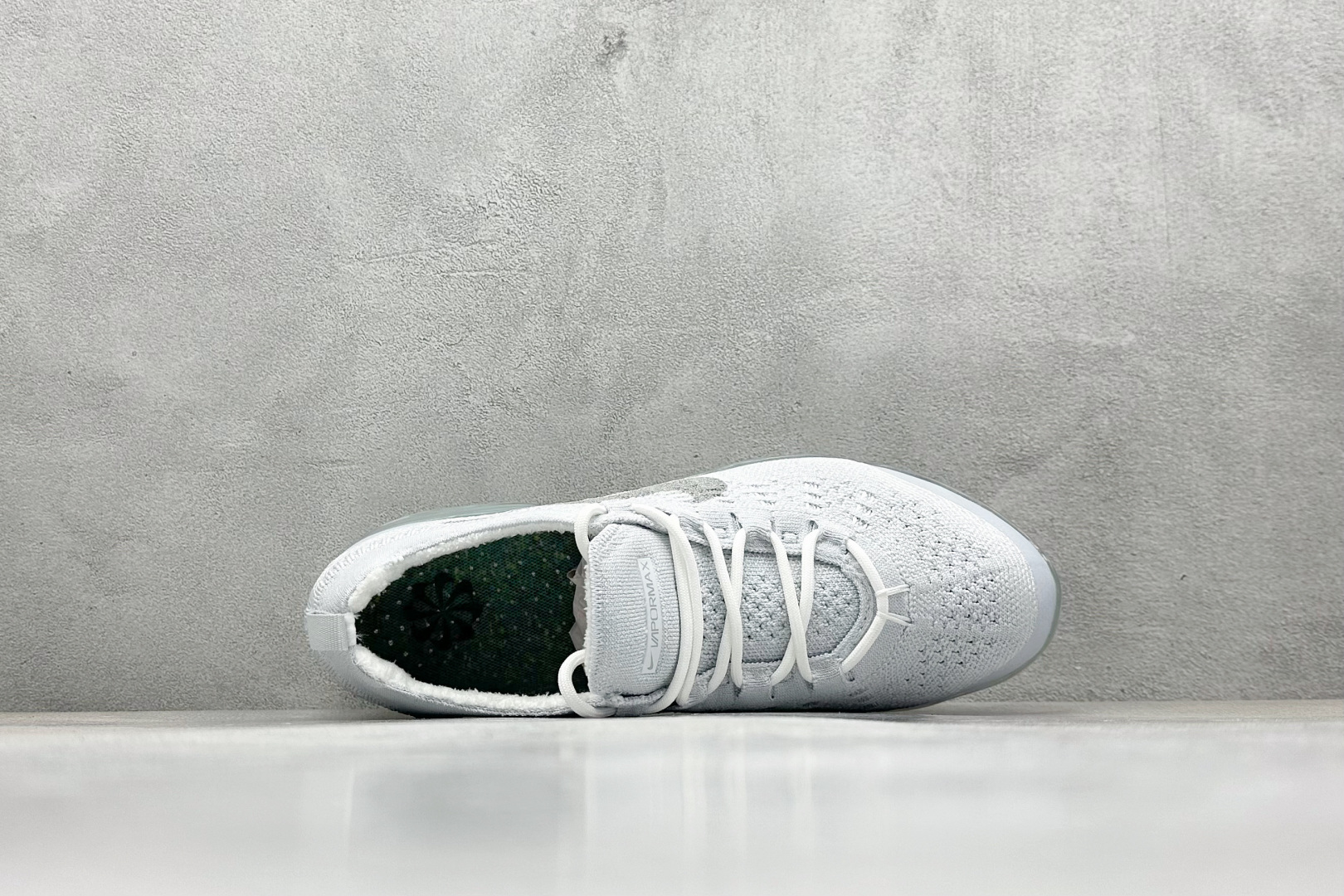 Nike Air Vapormax2023 全掌长气垫 缓震跑步鞋 DV1678-002