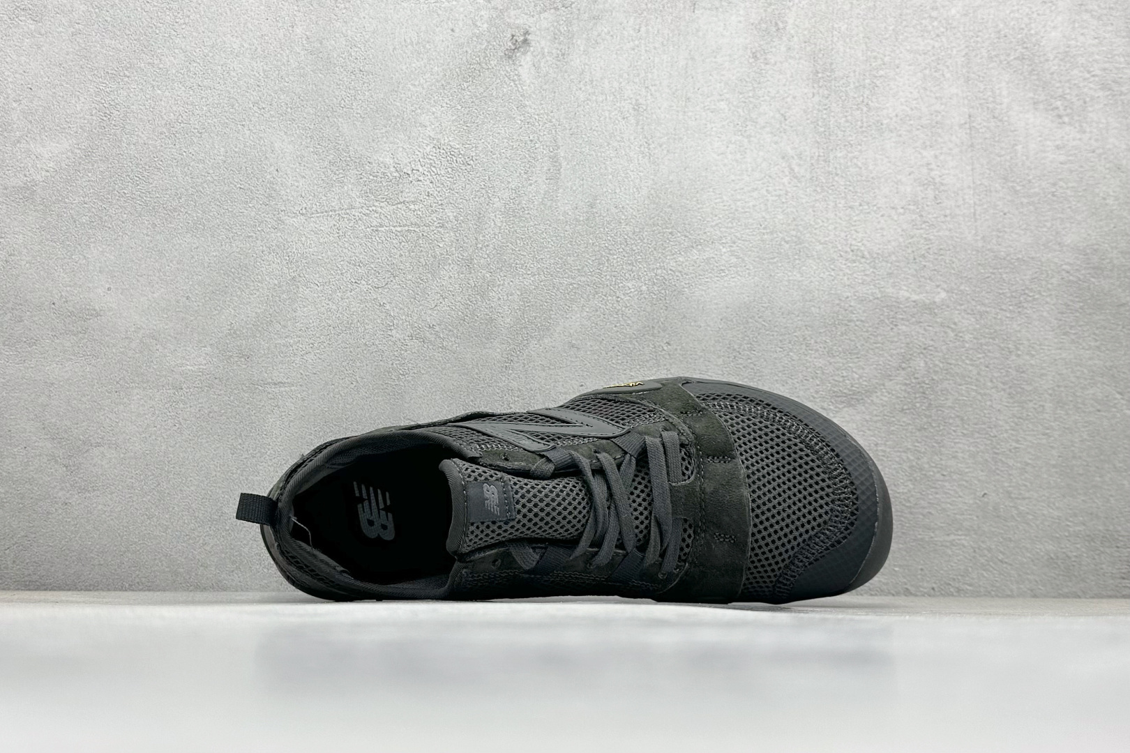 ISSEY MIYAKE/ x New Balance NB MT10O 舒适时尚 减震耐磨 低帮 生活休闲鞋 MT10OAC