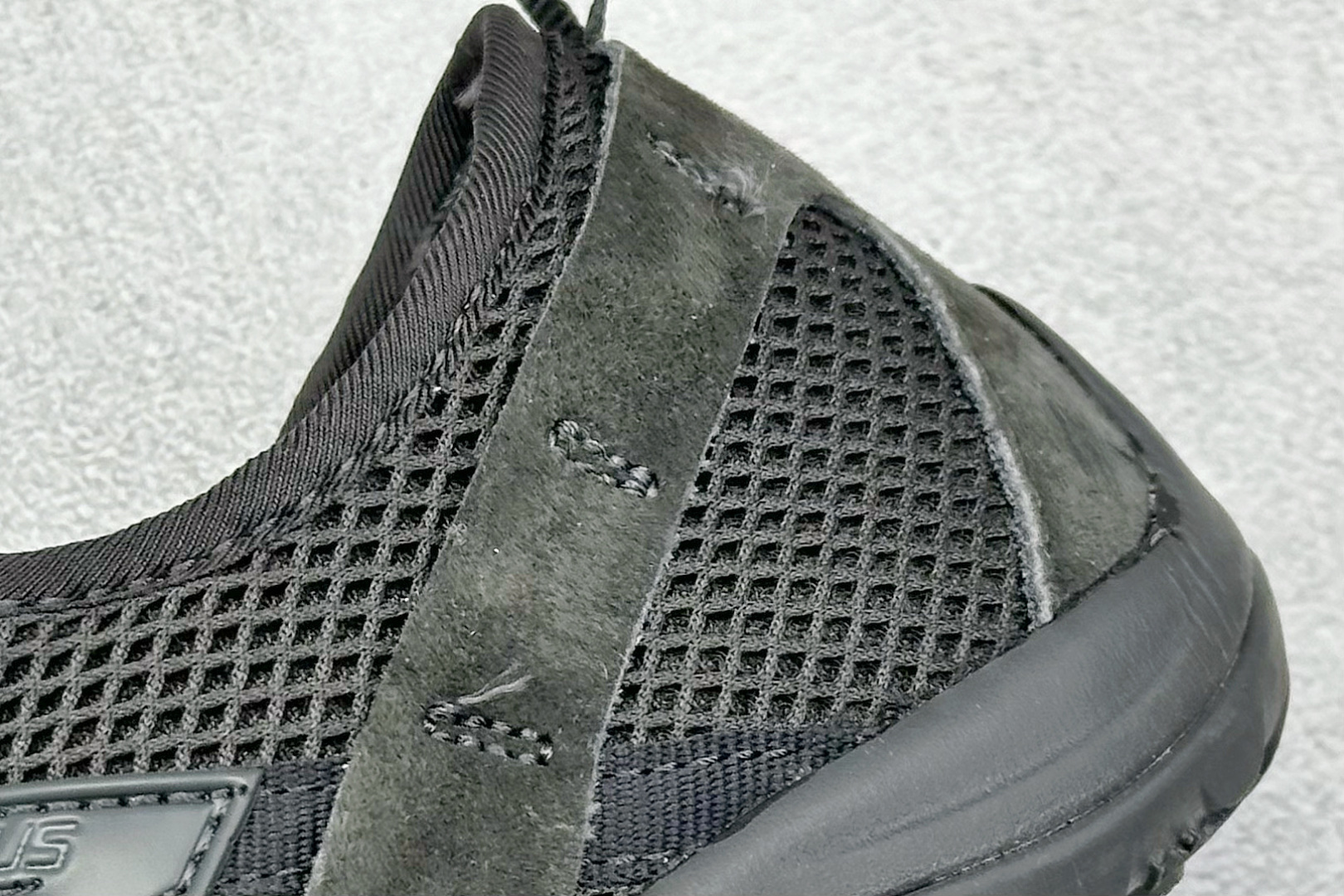 ISSEY MIYAKE/ x New Balance NB MT10O 舒适时尚 减震耐磨 低帮 生活休闲鞋 MT10OAC