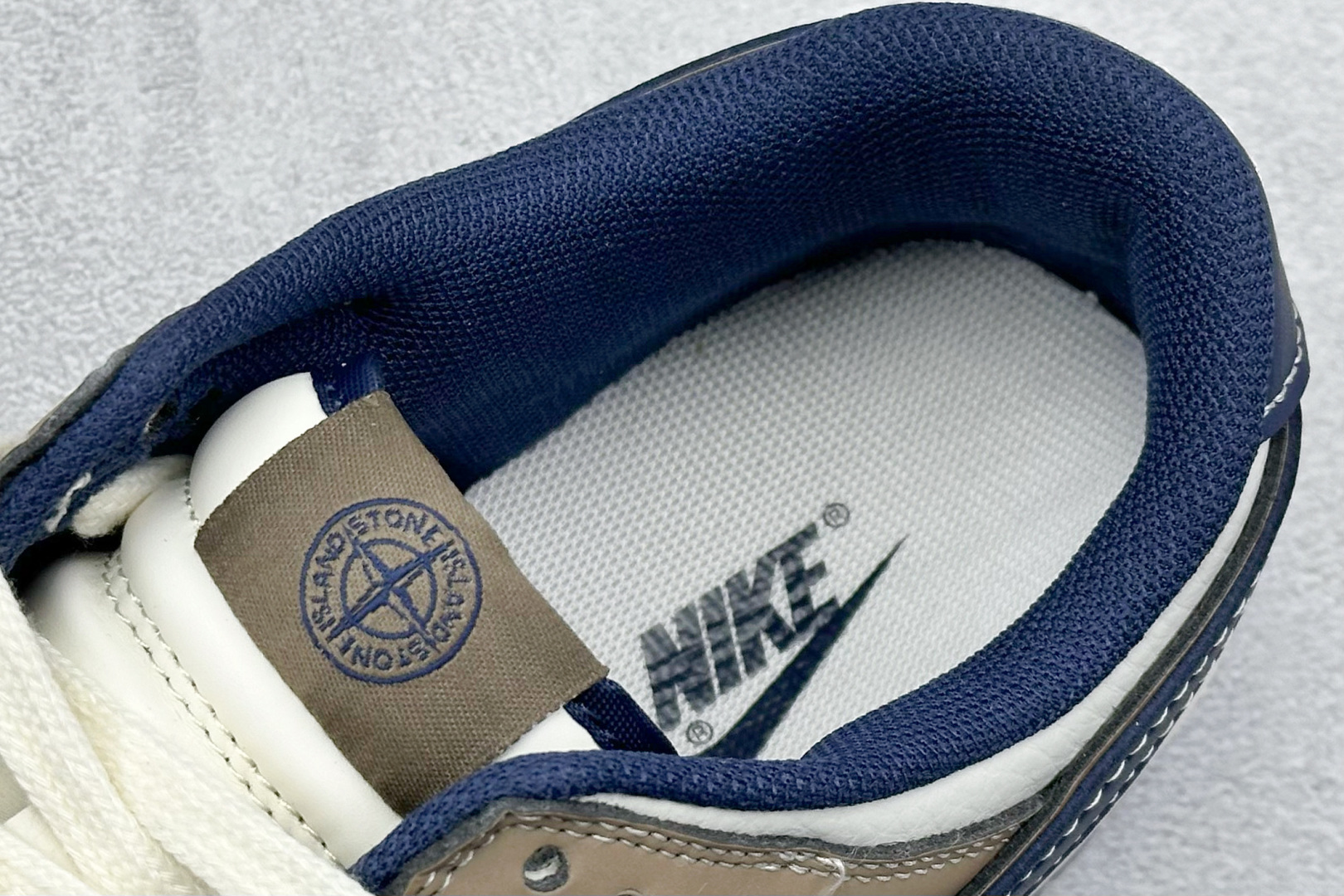 NIKE SB Dunk Low x Stone Island 米蓝棕 XX9917-017