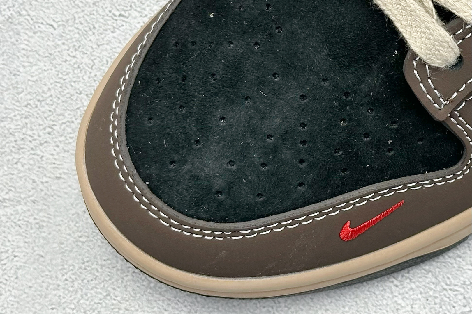 Nike SB Dunk Low x The North Face 棕黑红小钩 XX9928-028