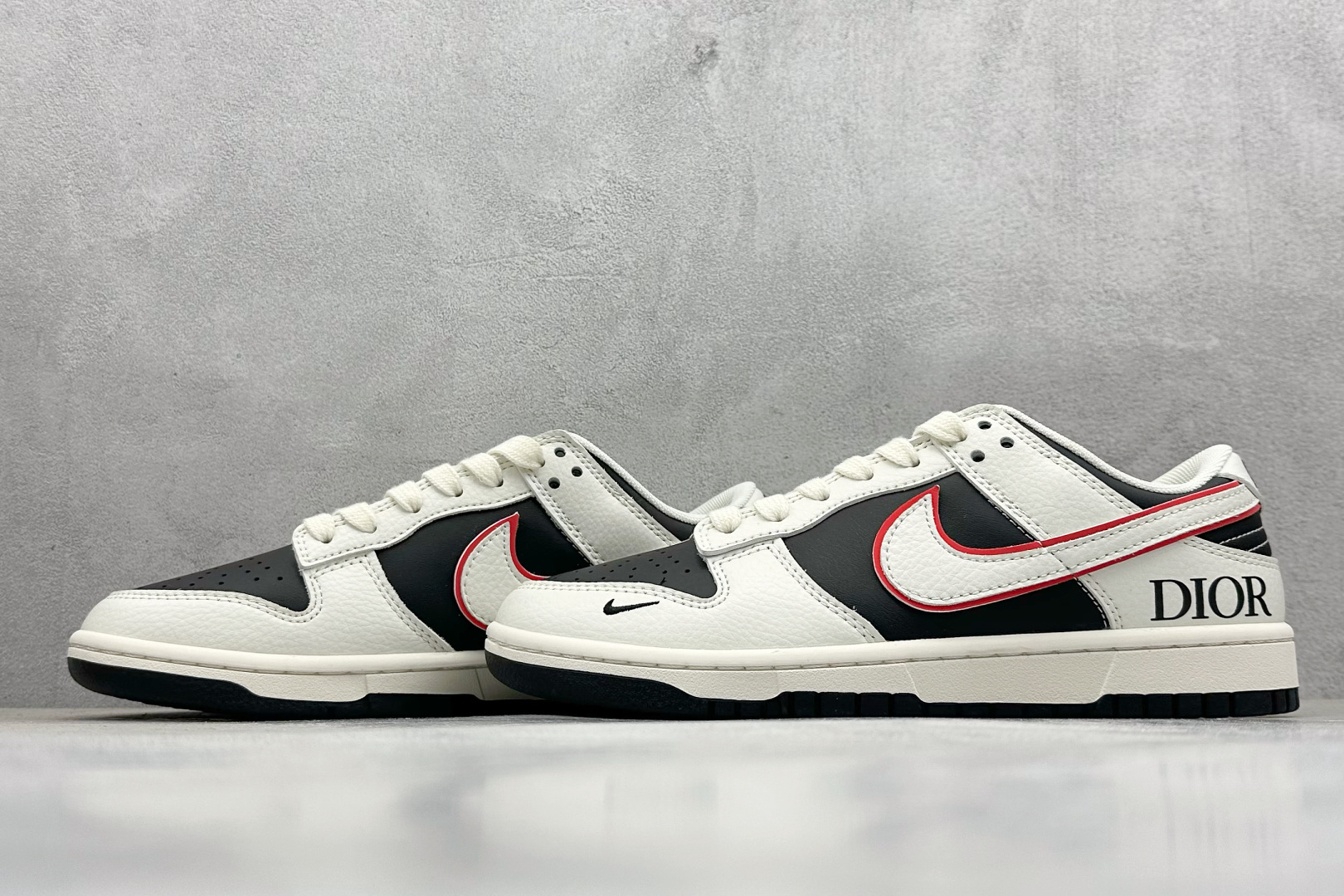 NIKE SB Dunk Low x DIOR 米黑小勾 XX9988-009