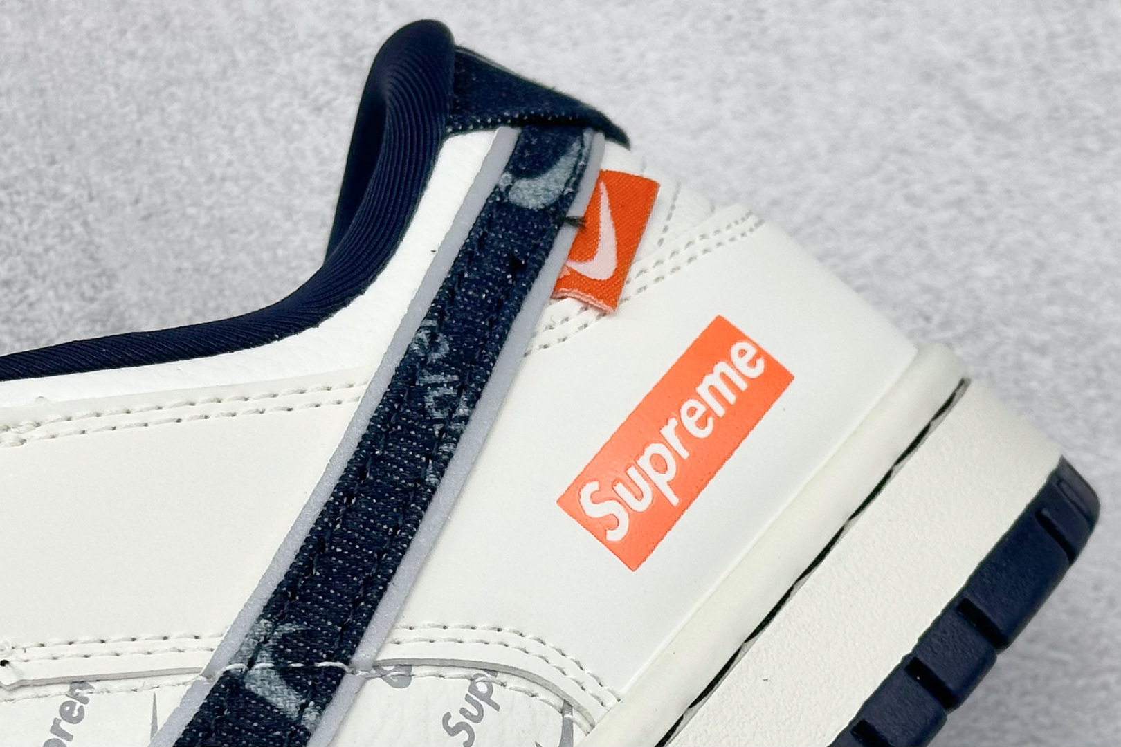 SC版Nike SB Dunk Low Sup联名 深蓝牛仔 周年高端定制 低帮休闲板鞋 SC9207-415-莆田鞋,莆田鞋货源,高仿鞋,高仿鞋货源,安福档口,莆田高仿鞋,莆田鞋批发,高仿鞋批发,莆田高仿运动鞋,高仿运动鞋,莆田运动鞋 SC版Nike SB Dunk Low Sup联名 深蓝牛仔 周年高端定制 低帮休闲板鞋 SC9207-415