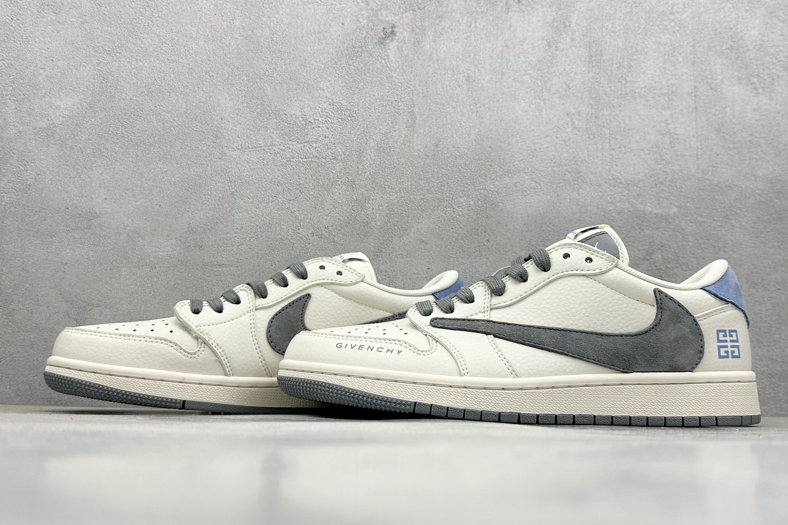 XC版Travis Scott x Fragment Design x Air Jordan 1 Low SP AJ1 乔1 纪梵希联名-米灰蓝尾 低帮文化休闲板鞋 LX1988-111-莆田鞋,莆田鞋货源,高仿鞋,高仿鞋货源,安福档口,莆田高仿鞋,莆田鞋批发,高仿鞋批发,莆田高仿运动鞋,高仿运动鞋,莆田运动鞋 XC版Travis Scott x Fragment Design x Air Jordan 1 Low SP AJ1 乔1 纪梵希联名-米灰蓝尾 低帮文化休闲板鞋 LX1988-111