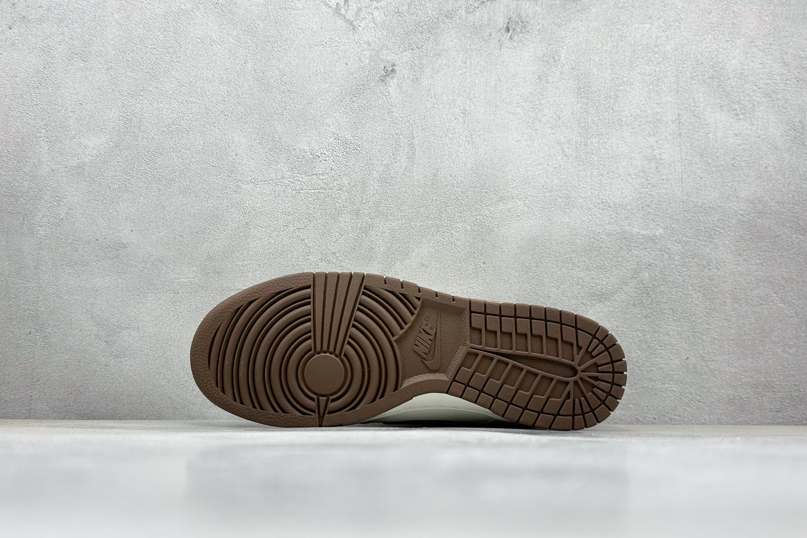 XC版Nike SB Dunk Low x GUCCI 米棕 DJ2024-059