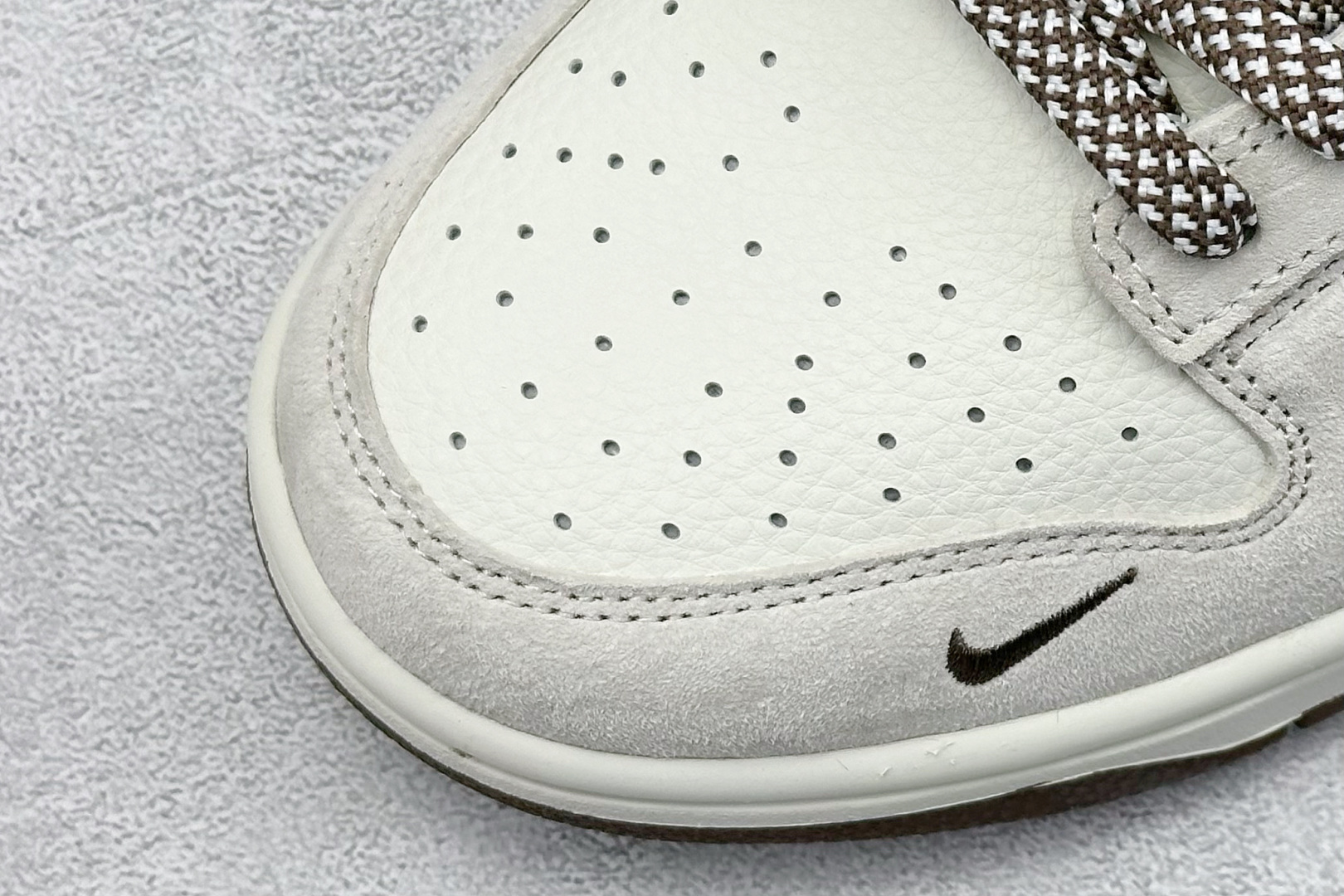 XC版Nike SB Dunk Low x GUCCI 米棕 DJ2024-059