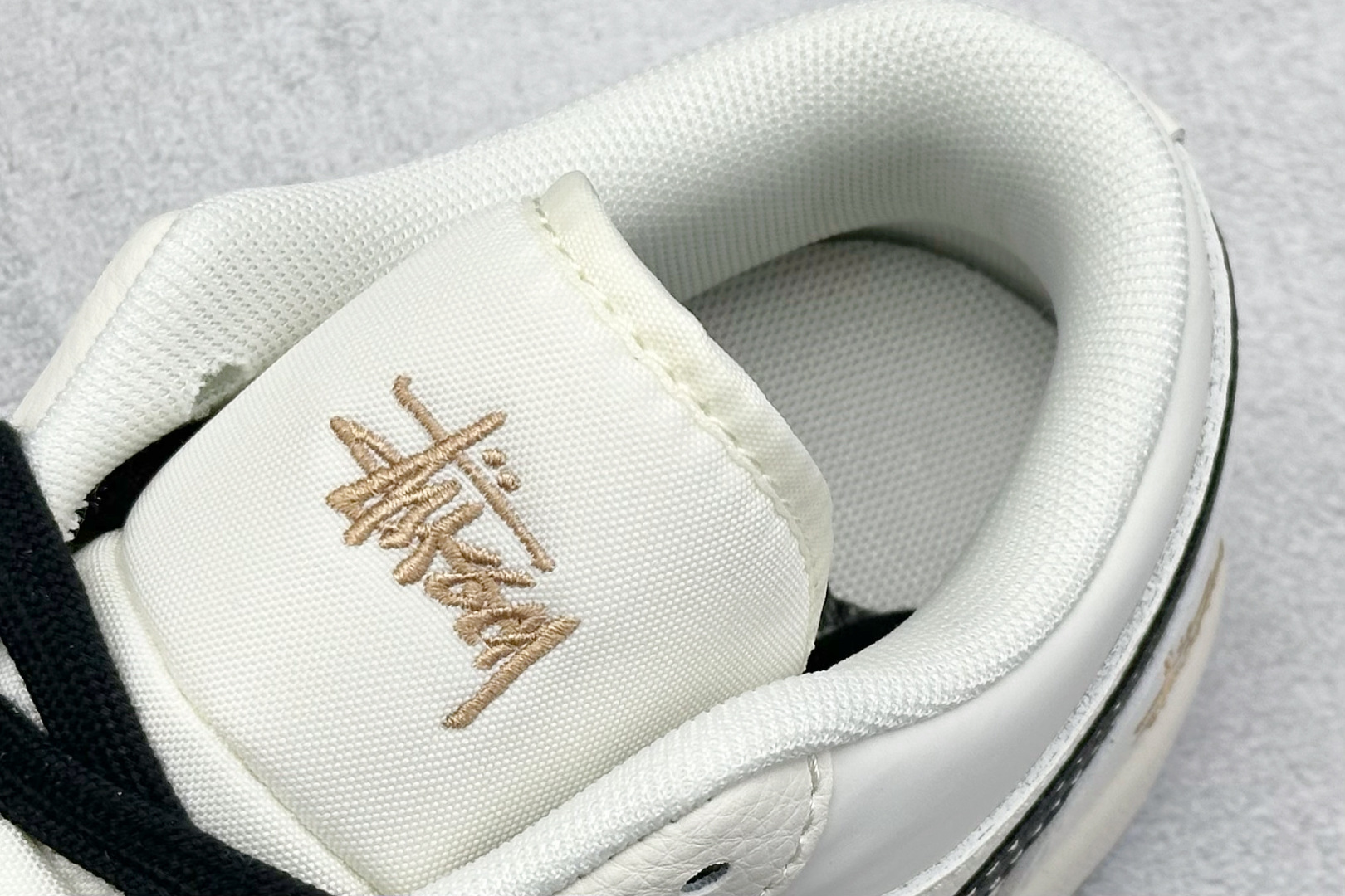 XC版Air Jordan 1 Low AJ1 乔1 斯图西联名 拉丝黑勾 高端定制 低帮复古篮球鞋 XX3168-173