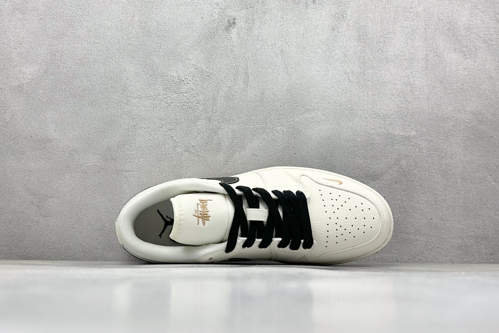 XC版Air Jordan 1 Low AJ1 乔1 斯图西联名 拉丝黑勾 高端定制 低帮复古篮球鞋 XX3168-173