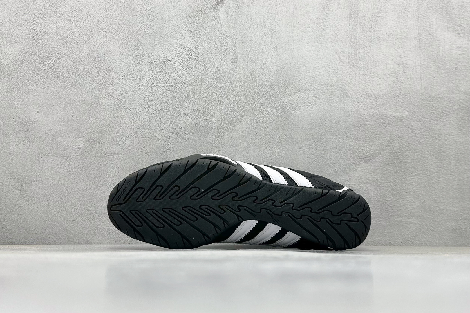 AD BAD BUBBY CAMPUS 潮流运动防滑耐磨 阿迪达斯低帮休闲跑步鞋 JP0285