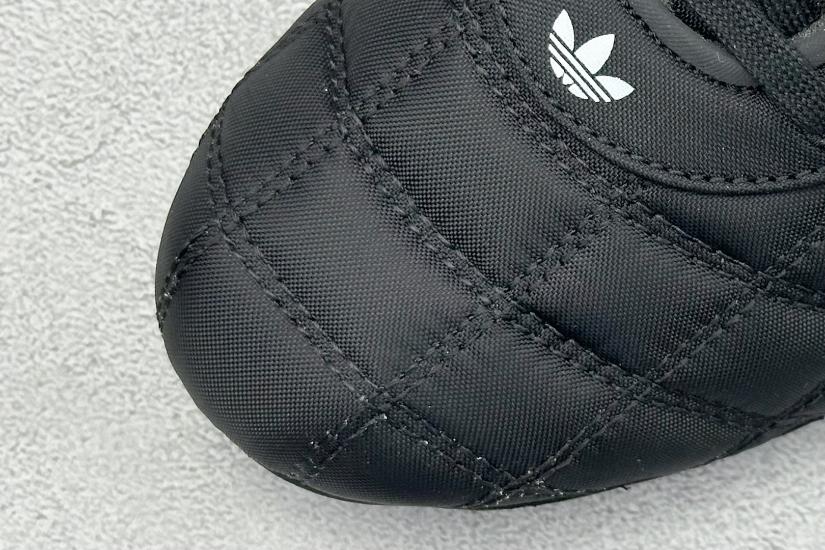 AD BAD BUBBY CAMPUS 潮流运动防滑耐磨 阿迪达斯低帮休闲跑步鞋 JP0285