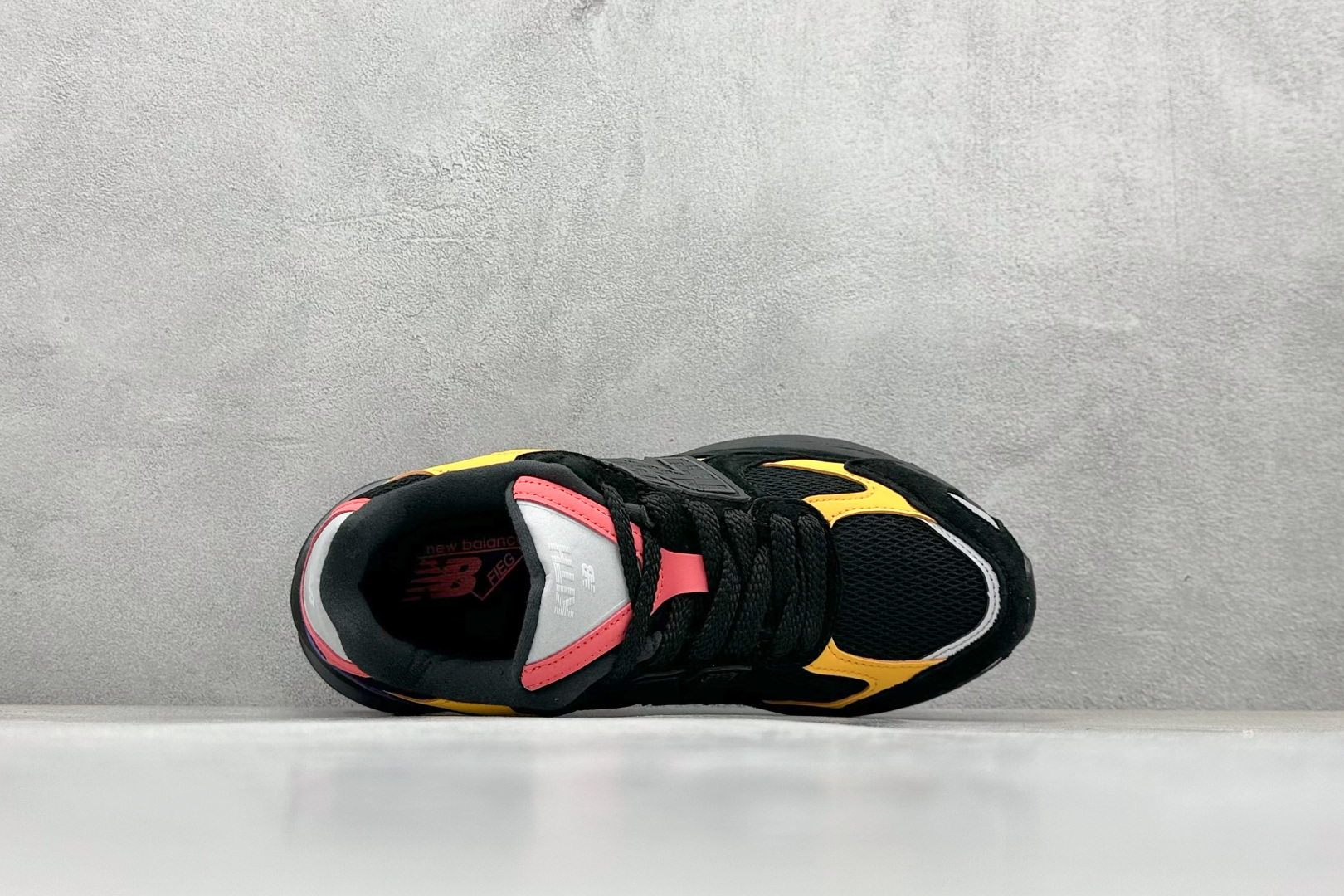 NB New Balance 2010系列 新百伦经典复古休闲运动板鞋 U2010KTF NB New Balance 2010系列 新百伦经典复古休闲运动板鞋 U2010KTF