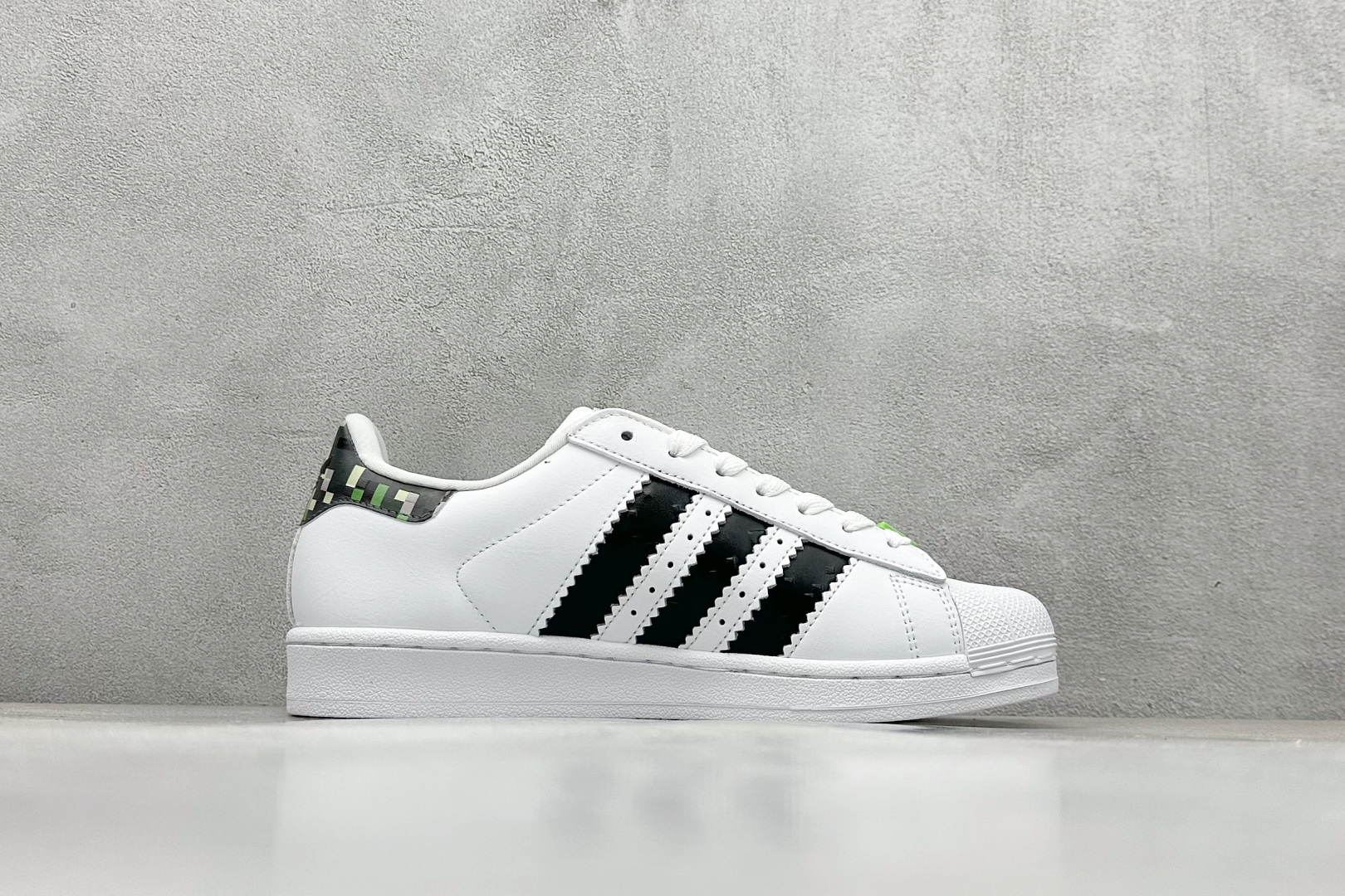 AD Originals Superstar 2 贝壳头 JQ8749