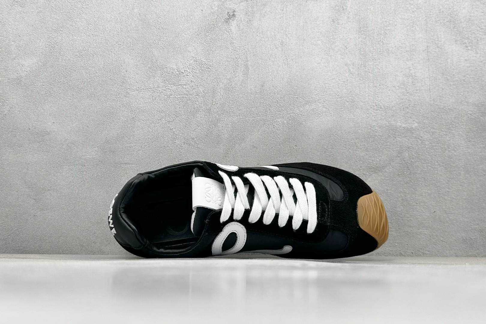 PK版罗意威LOEWE 2025 | Ballet Runner2.0 新款芭蕾舞鞋 PK版罗意威LOEWE 2025 | Ballet Runner2.0 新款芭蕾舞鞋