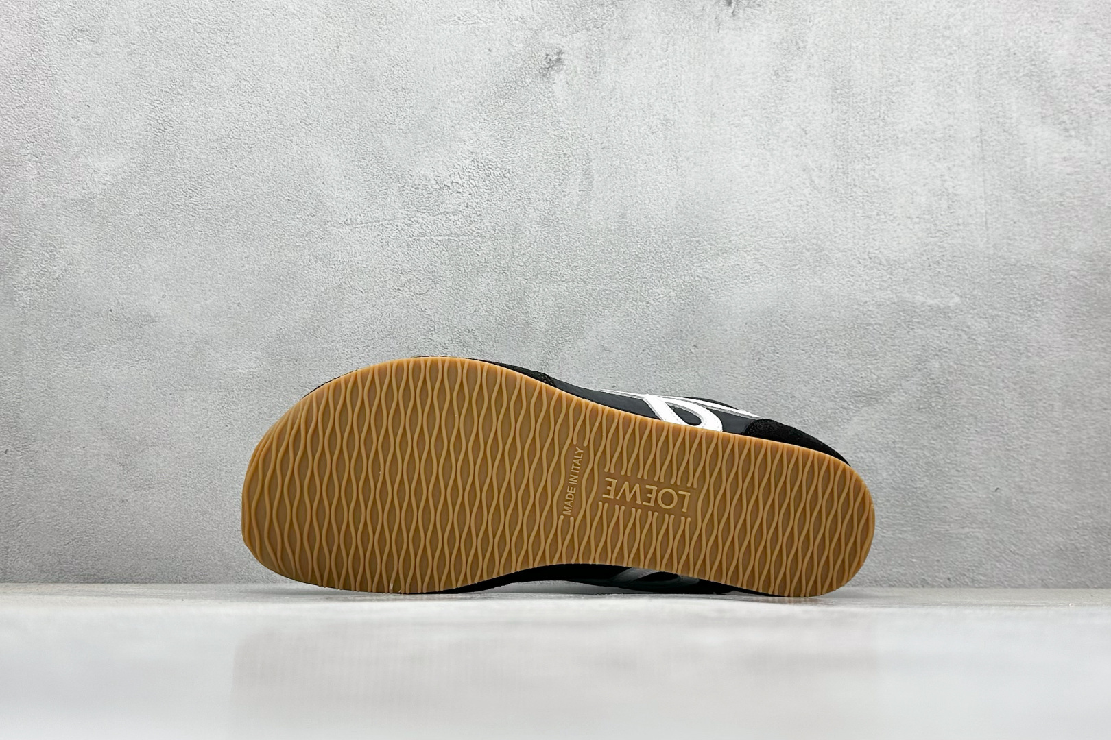 PK版罗意威LOEWE 2025 | Ballet Runner2.0 新款芭蕾舞鞋 PK版罗意威LOEWE 2025 | Ballet Runner2.0 新款芭蕾舞鞋