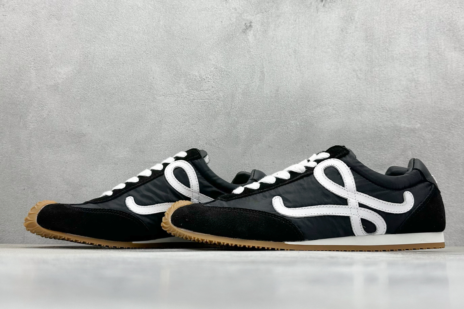 PK版罗意威LOEWE 2025 | Ballet Runner2.0 新款芭蕾舞鞋 PK版罗意威LOEWE 2025 | Ballet Runner2.0 新款芭蕾舞鞋