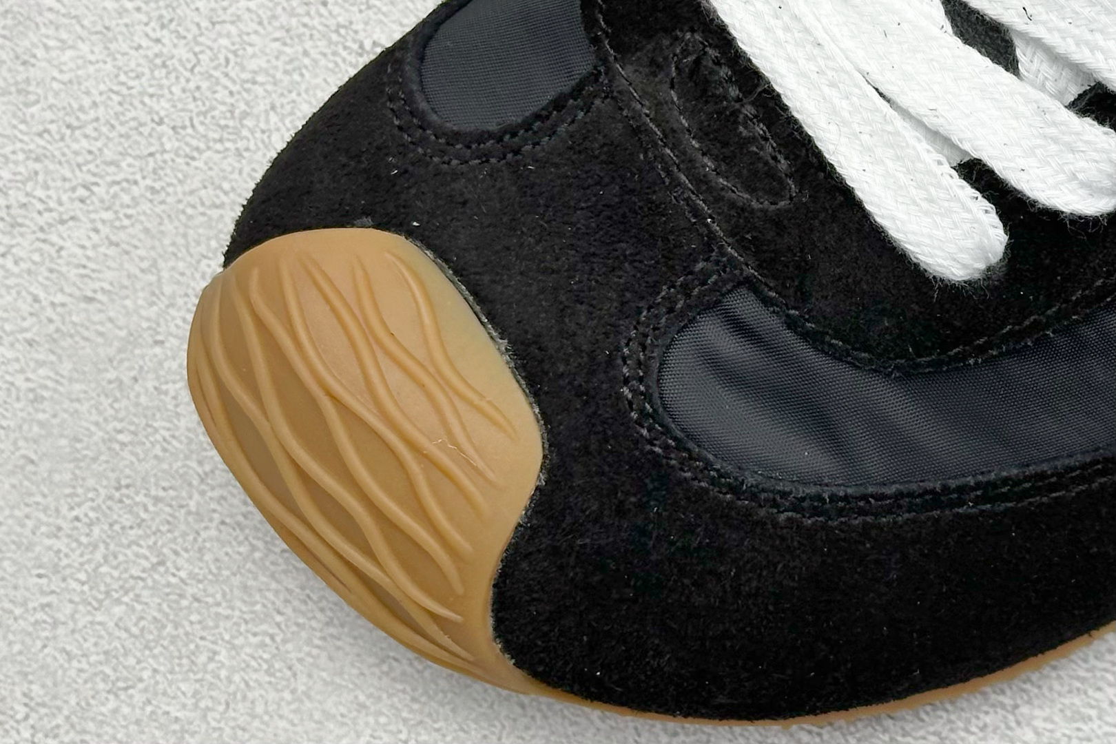 PK版罗意威LOEWE 2025 | Ballet Runner2.0 新款芭蕾舞鞋 PK版罗意威LOEWE 2025 | Ballet Runner2.0 新款芭蕾舞鞋