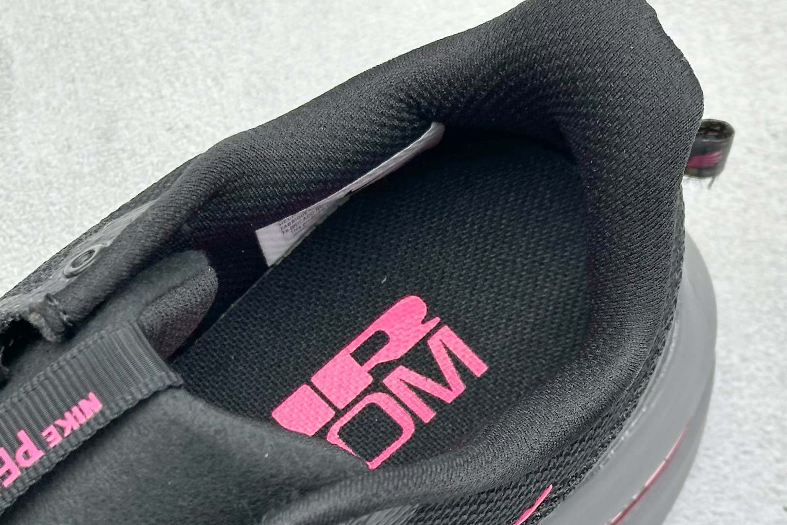 I8Nike Air Zoom Pegasus Premium 耐克网面全掌气垫缓震跑鞋 HQ2592-003 I8Nike Air Zoom Pegasus Premium 耐克网面全掌气垫缓震跑鞋 HQ2592-003