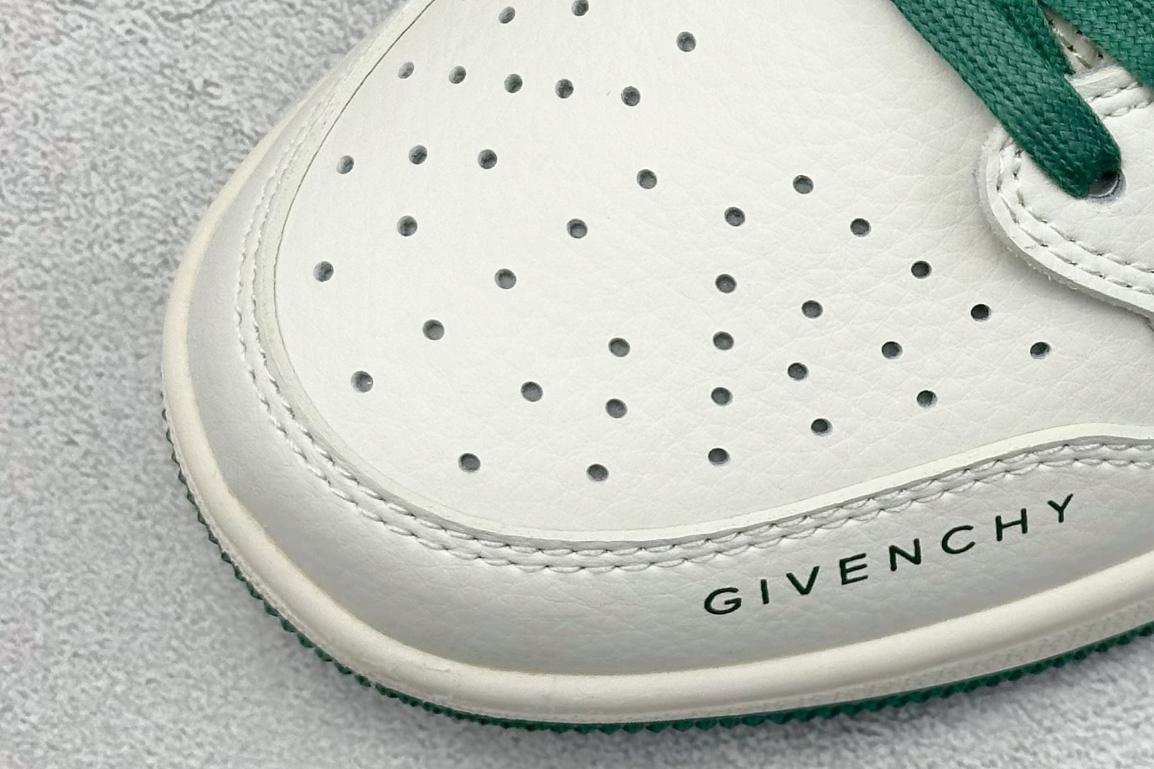 XC版Fragment x Travis Scott x GIVENCH Air Jordan 1 Low 三方联名倒钩 LX1988-107 XC版Fragment x Travis Scott x GIVENCH Air Jordan 1 Low 三方联名倒钩 LX1988-107