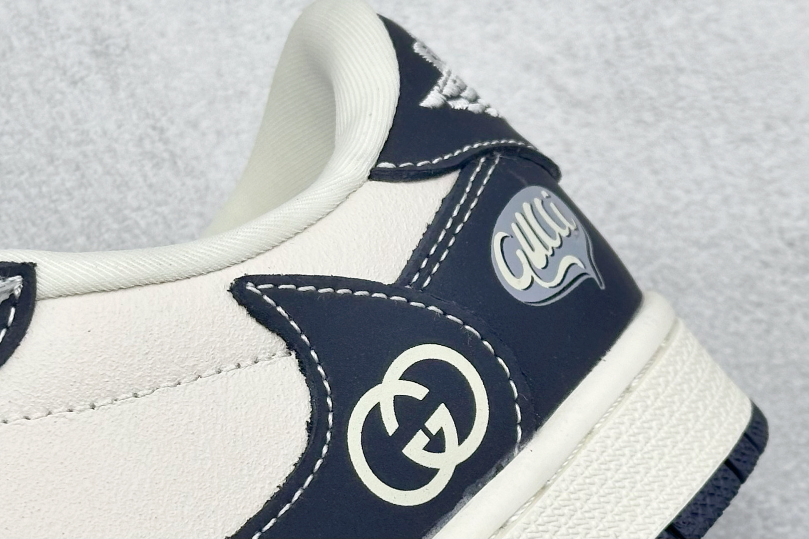 XC版Travis Scott x Fragment Design x Air Jordan 1 Low SP AJ1 乔1 古驰联名 信号黑 低帮文化休闲板鞋 LD2025-027 XC版Travis Scott x Fragment Design x Air Jordan 1 Low SP AJ1 乔1 古驰联名 信号黑 低帮文化休闲板鞋 LD2025-027