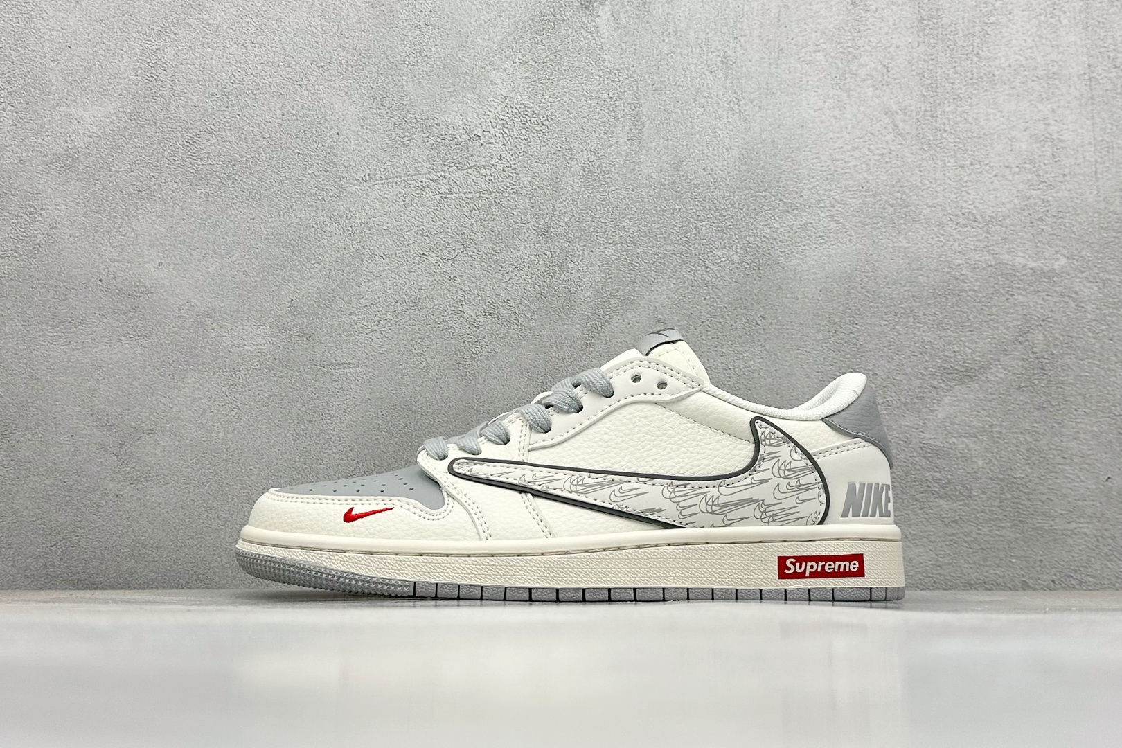 XC版Travis Scott x Fragment Design x Air Jordan 1 Low SP AJ1 乔1 多重灰勾 低帮文化休闲板鞋 XS7089-598 XC版Travis Scott x Fragment Design x Air Jordan 1 Low SP AJ1 乔1 多重灰勾 低帮文化休闲板鞋 XS7089-598