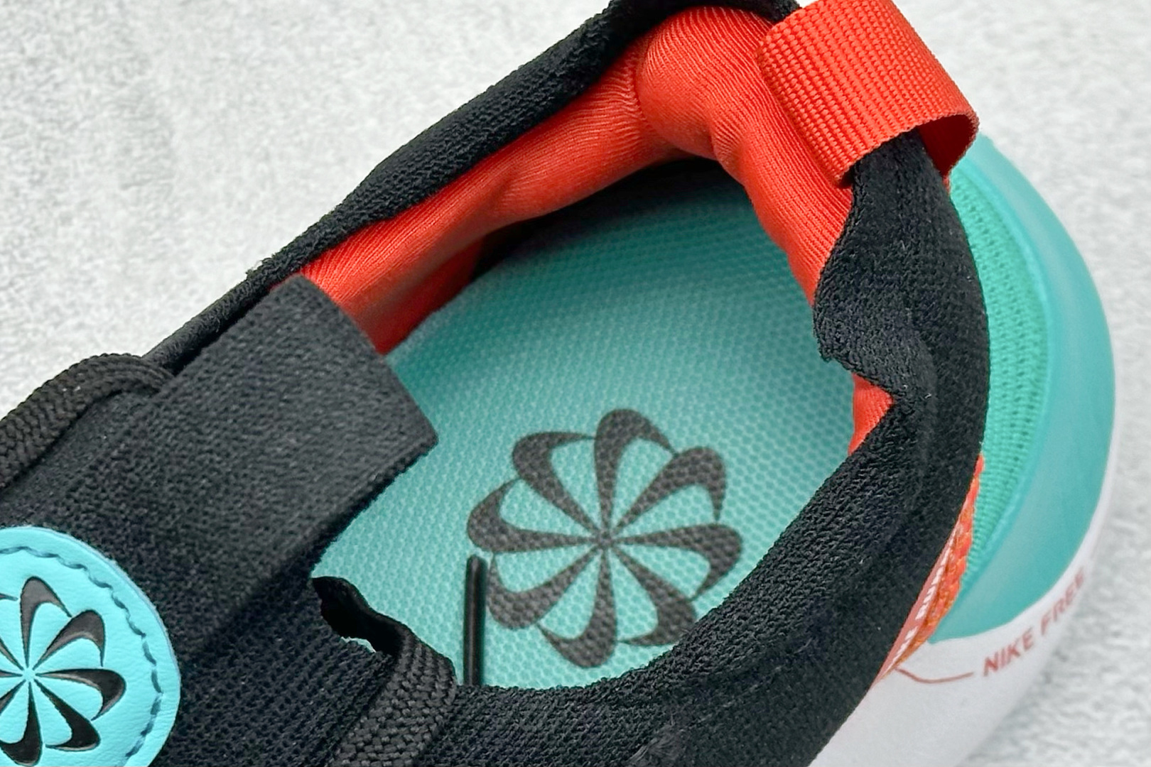 Nike Free RN 4.0 Next Nature 环保材料赤足轻盈慢跑宝藏鞋 DX6482-001 Nike Free RN 4.0 Next Nature 环保材料赤足轻盈慢跑宝藏鞋 DX6482-001