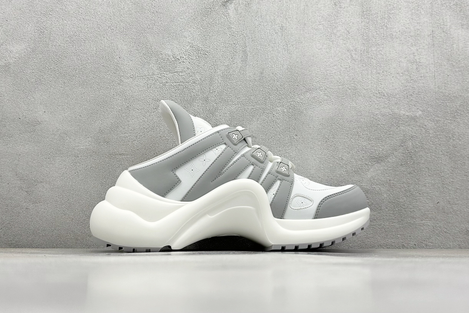 高奢品牌-路易威登Louis Vuitton Archlight Sneakers LV真皮拼色减震网面运动弓型舞蹈复古老爹运动鞋