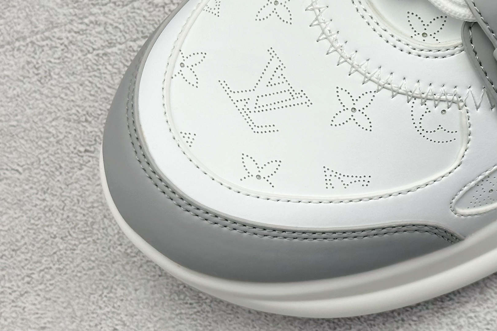 高奢品牌-路易威登Louis Vuitton Archlight Sneakers LV真皮拼色减震网面运动弓型舞蹈复古老爹运动鞋