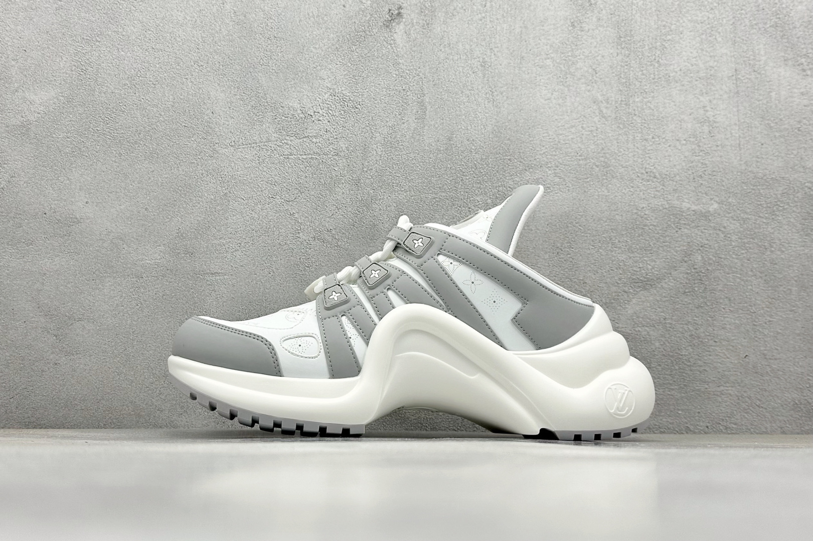 高奢品牌-路易威登Louis Vuitton Archlight Sneakers LV真皮拼色减震网面运动弓型舞蹈复古老爹运动鞋
