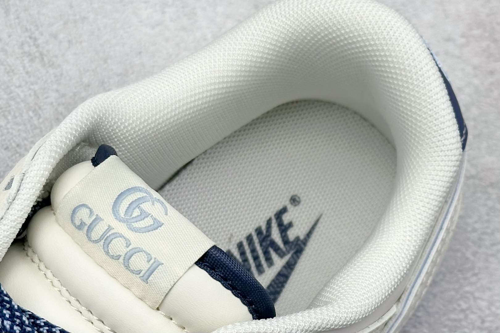 Nike SB Dunk Low x GUCCI 白蓝 HS8068-034 Nike SB Dunk Low x GUCCI 白蓝 HS8068-034
