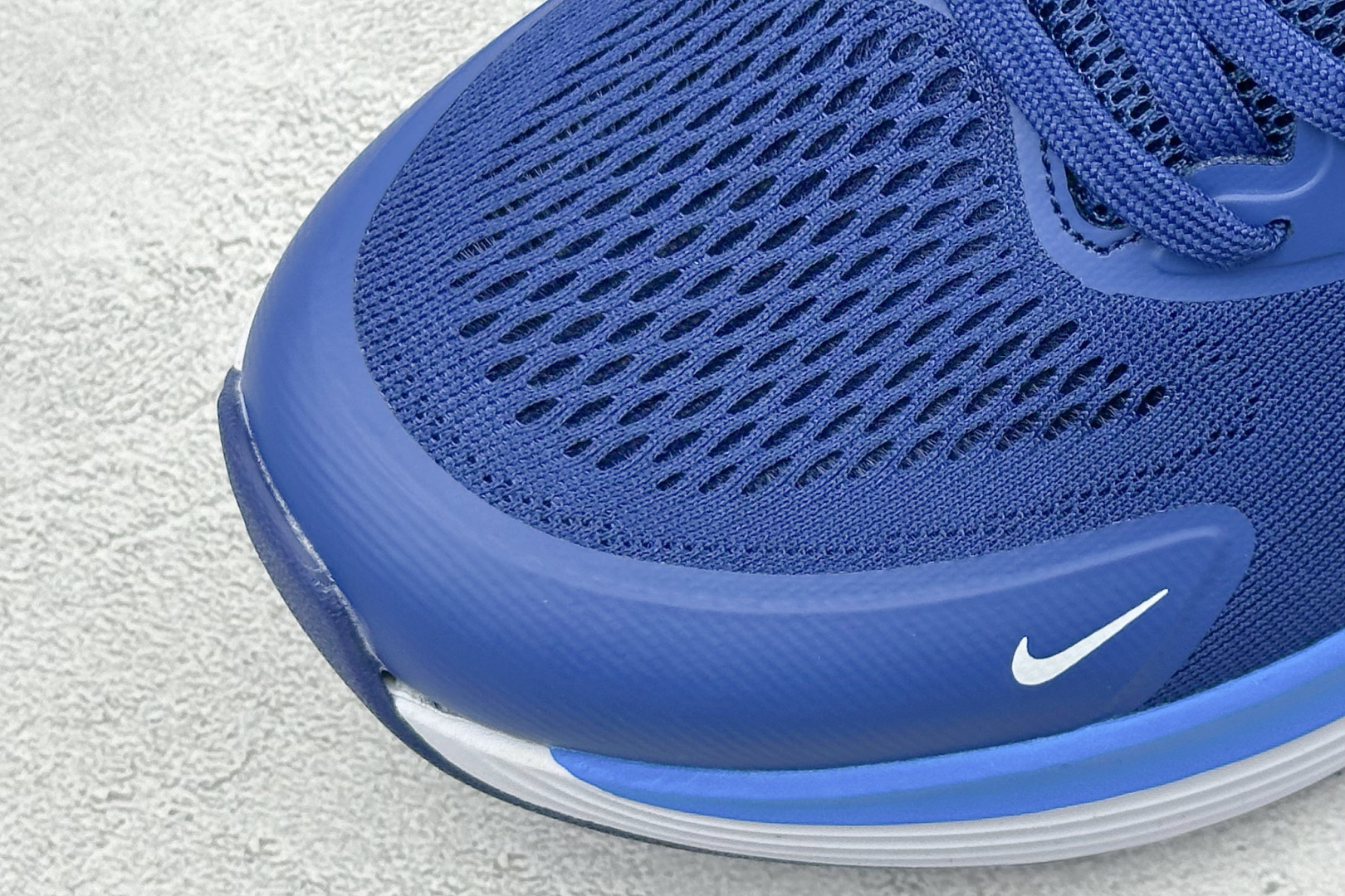 Nike Air Zoom Structure 26代 网面透气跑鞋 DX5810-005 Nike Air Zoom Structure 26代 网面透气跑鞋 DX5810-005
