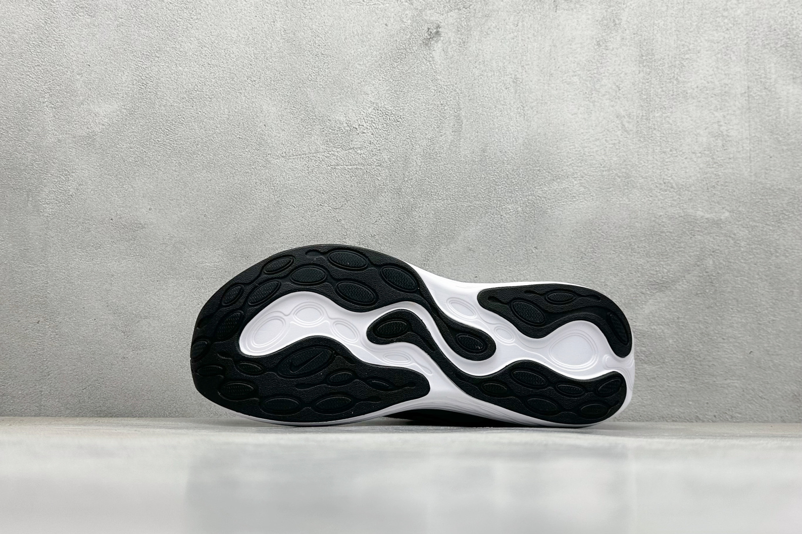 Nike Air Zoom Structure 26代 网面透气跑鞋 DX5810-007 Nike Air Zoom Structure 26代 网面透气跑鞋 DX5810-007