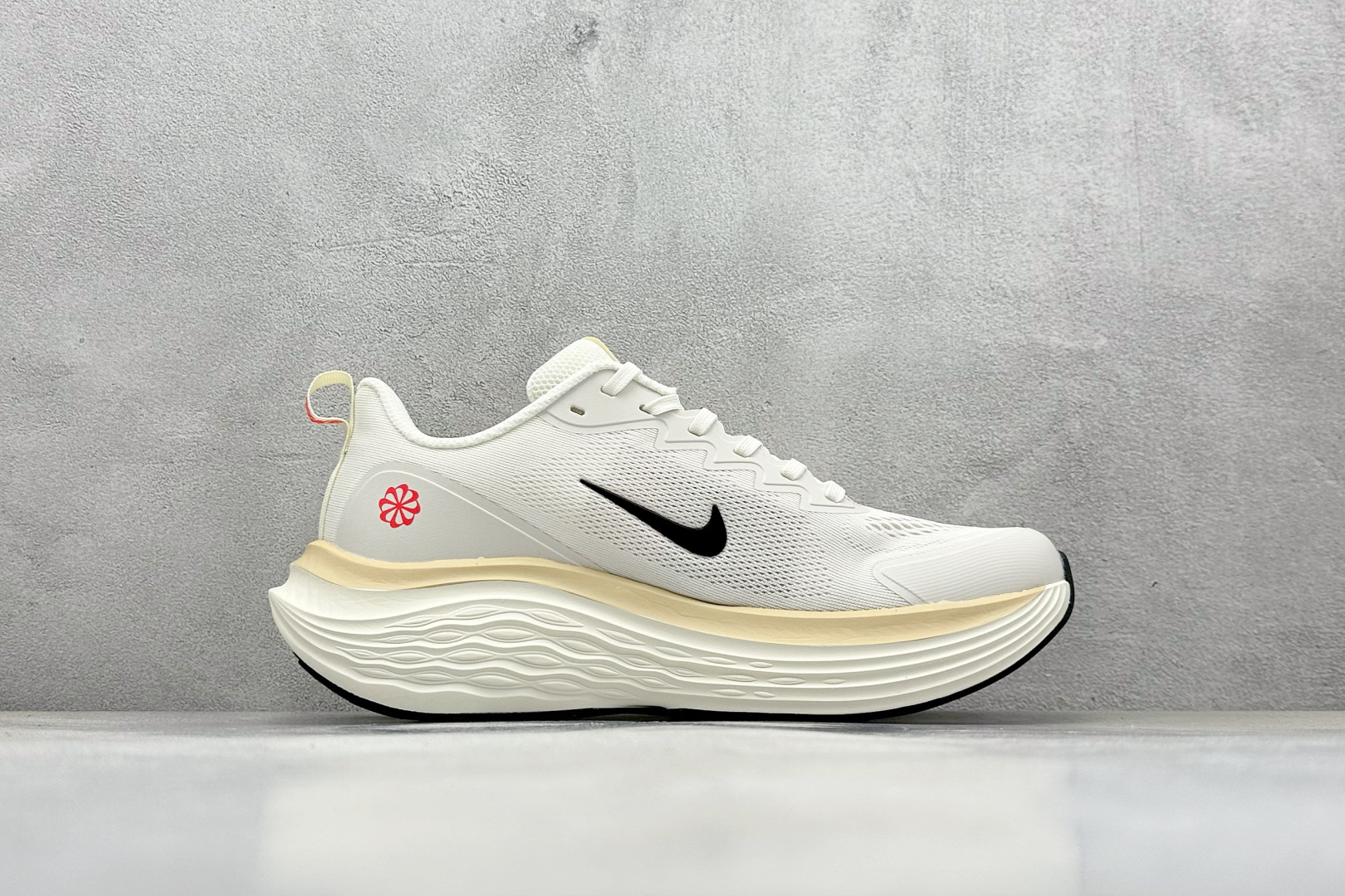 Nike Air Zoom Structure 26代 网面透气跑鞋 DX5810-006