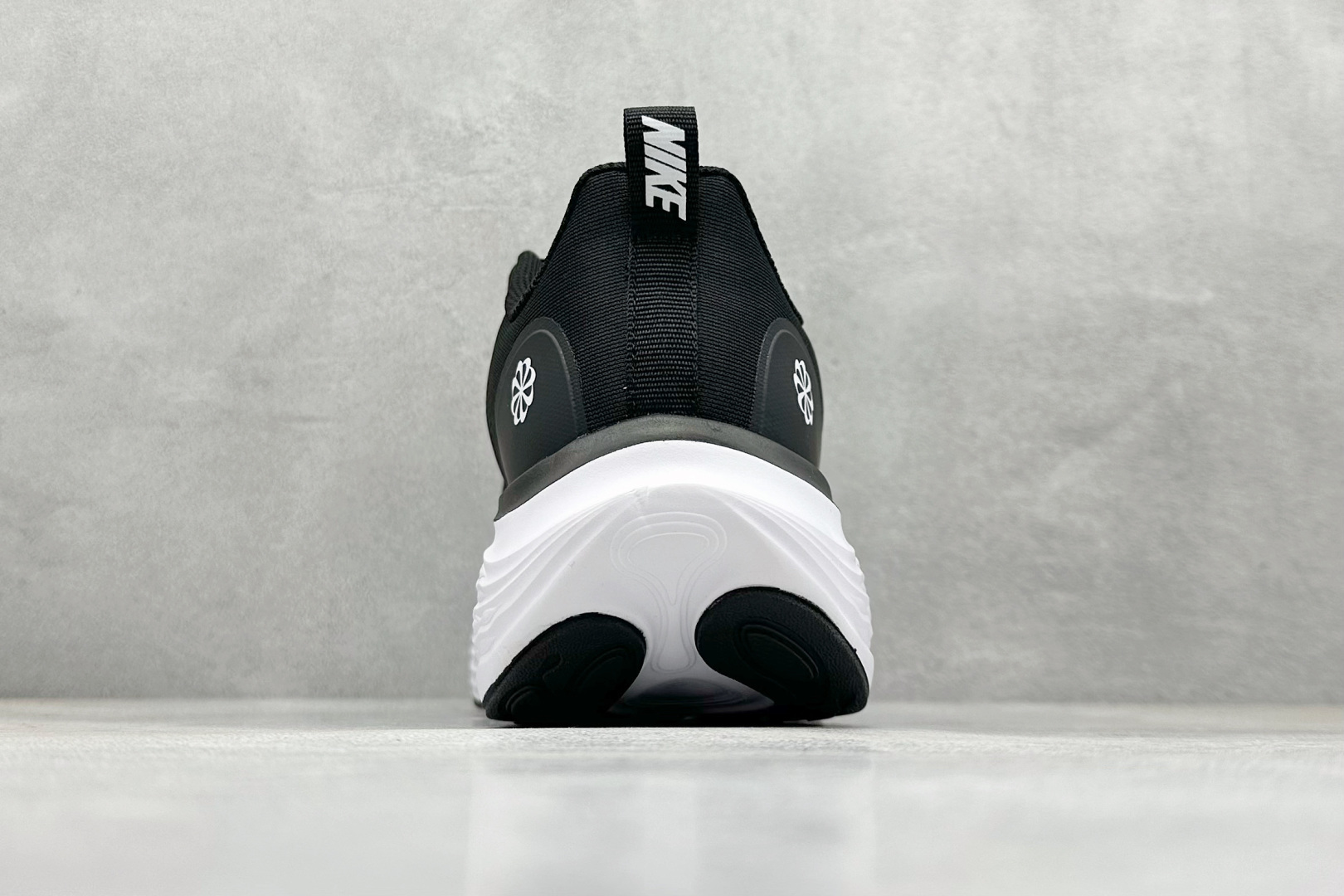 Nike Air Zoom Structure 26代 网面透气跑鞋 DX5810-001-莆田鞋,莆田鞋货源,高仿鞋,高仿鞋货源,安福档口,莆田高仿鞋,莆田鞋批发,高仿鞋批发,莆田高仿运动鞋,高仿运动鞋,莆田运动鞋 Nike Air Zoom Structure 26代 网面透气跑鞋 DX5810-001