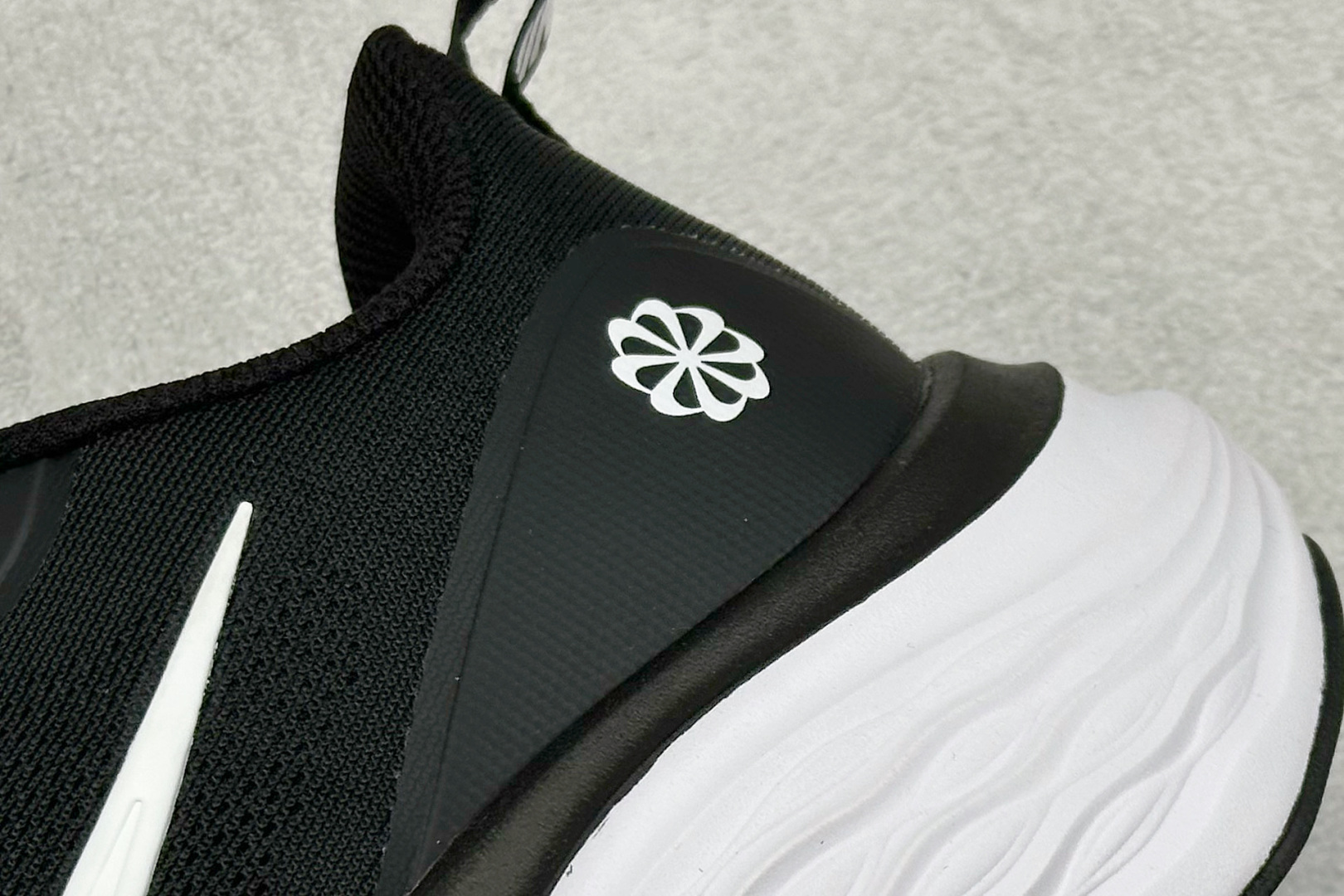 Nike Air Zoom Structure 26代 网面透气跑鞋 DX5810-001-莆田鞋,莆田鞋货源,高仿鞋,高仿鞋货源,安福档口,莆田高仿鞋,莆田鞋批发,高仿鞋批发,莆田高仿运动鞋,高仿运动鞋,莆田运动鞋 Nike Air Zoom Structure 26代 网面透气跑鞋 DX5810-001