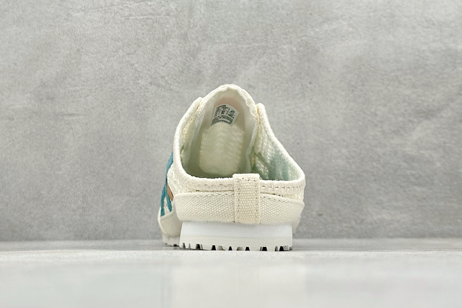 Onitsuka Tiger Mexico 66 Sab 鬼冢虎半拖一脚蹬系列 1183C208-100-莆田鞋,莆田鞋货源,高仿鞋,高仿鞋货源,安福档口,莆田高仿鞋,莆田鞋批发,高仿鞋批发,莆田高仿运动鞋,高仿运动鞋,莆田运动鞋 Onitsuka Tiger Mexico 66 Sab 鬼冢虎半拖一脚蹬系列 1183C208-100